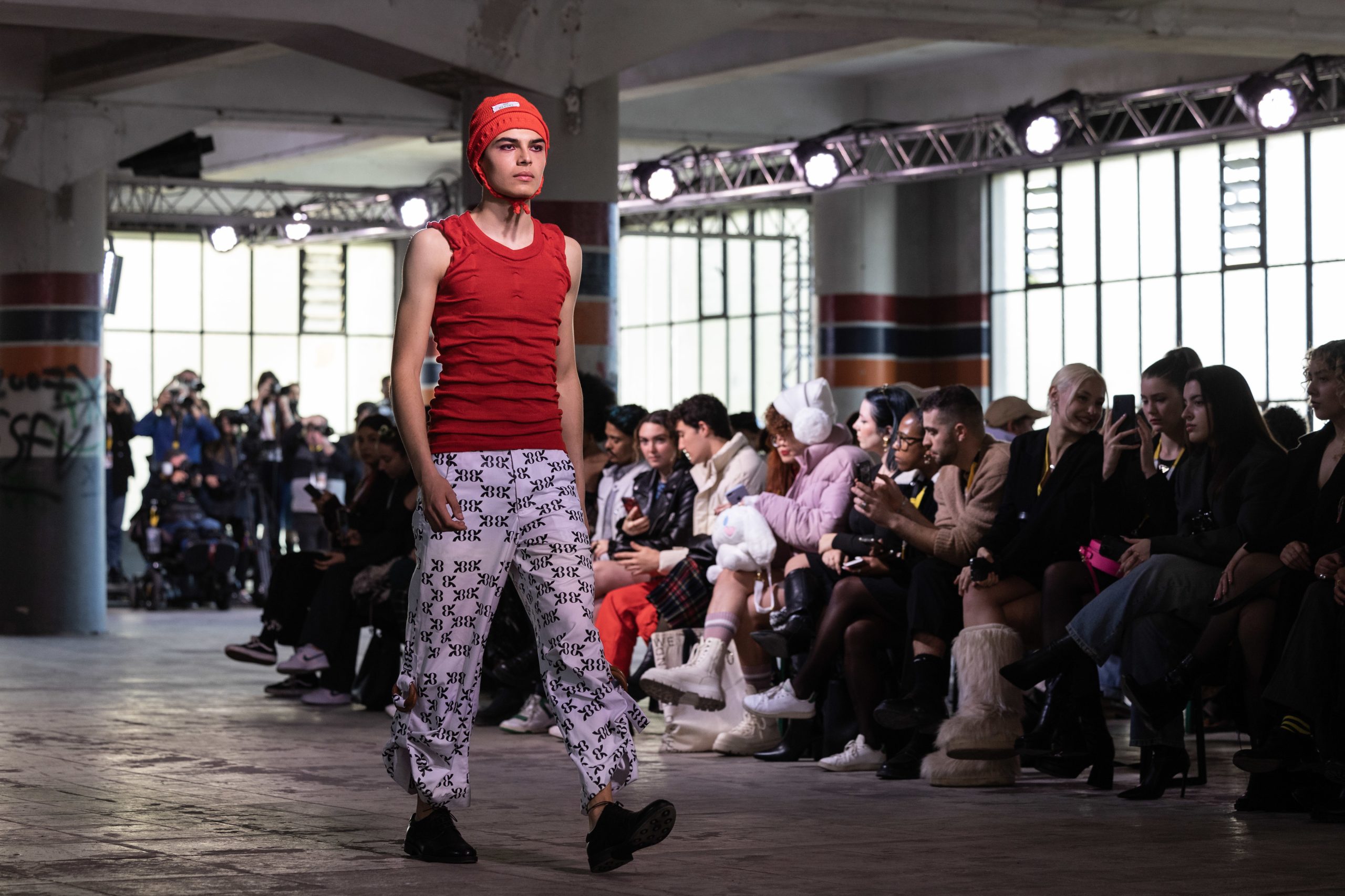 Portugal Fashion arranca com manequins a desfilar em garagem ‘underground’