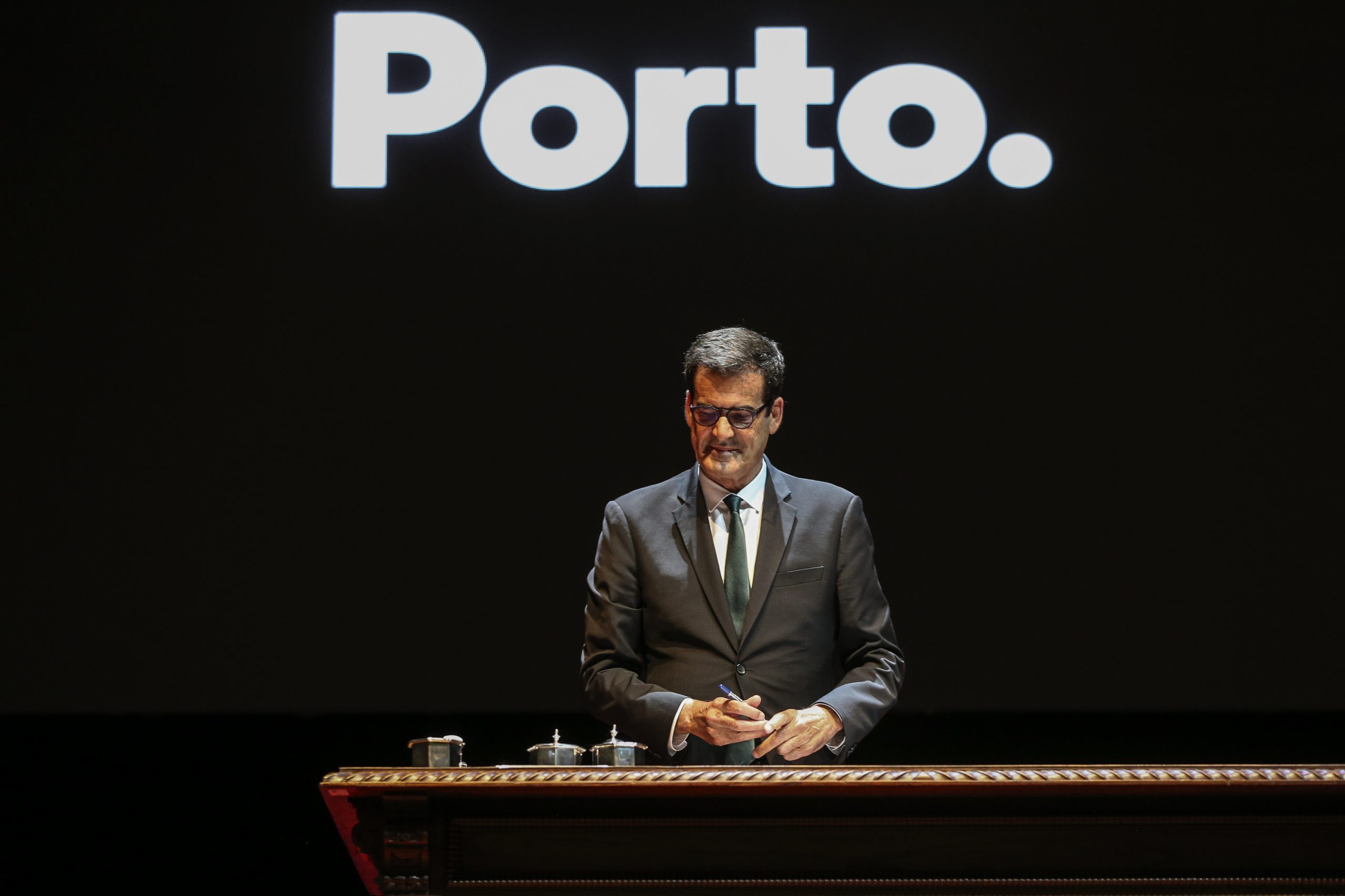 Mesmo sem maioria absoluta, Rui Moreira compromete-se a concluir os projetos que a pandemia atrasou no Porto