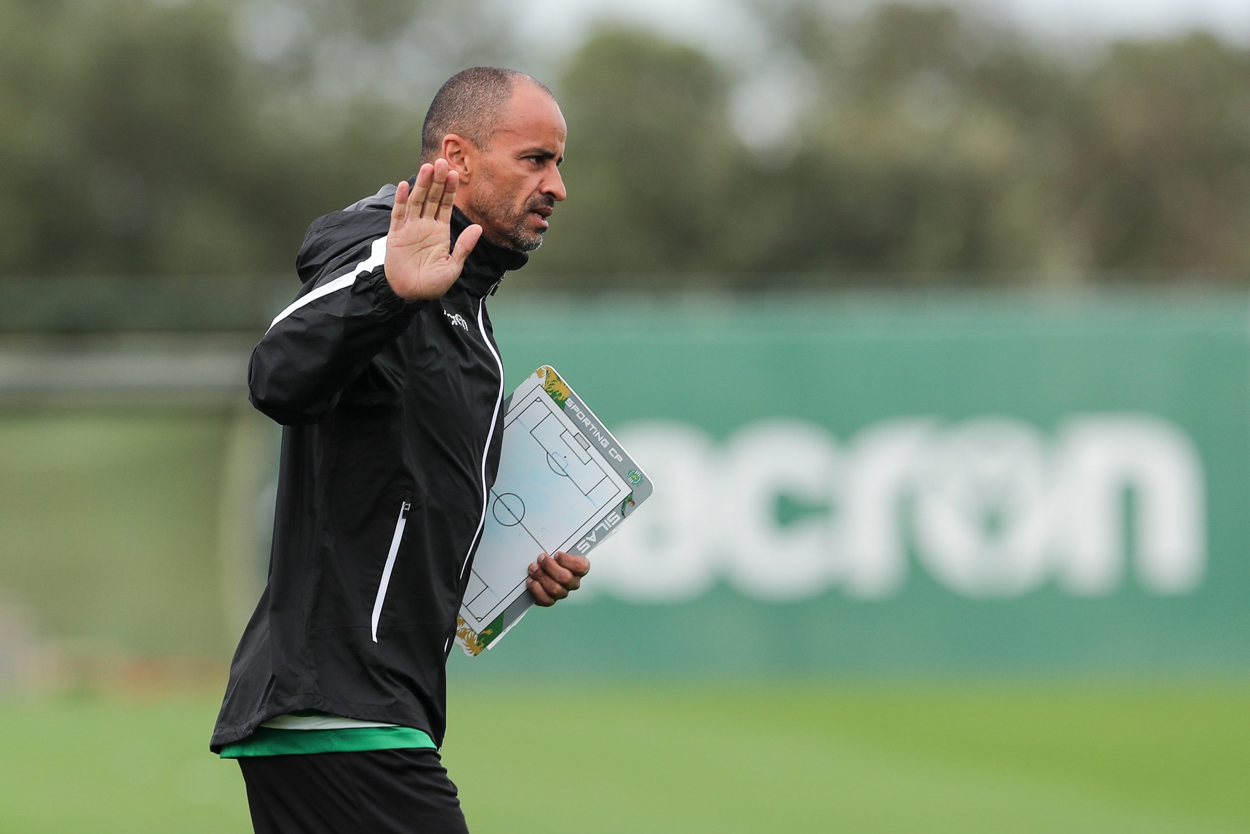 Liga Europa: Silas quer “arrumar com o apuramento” já na receção ao PSV