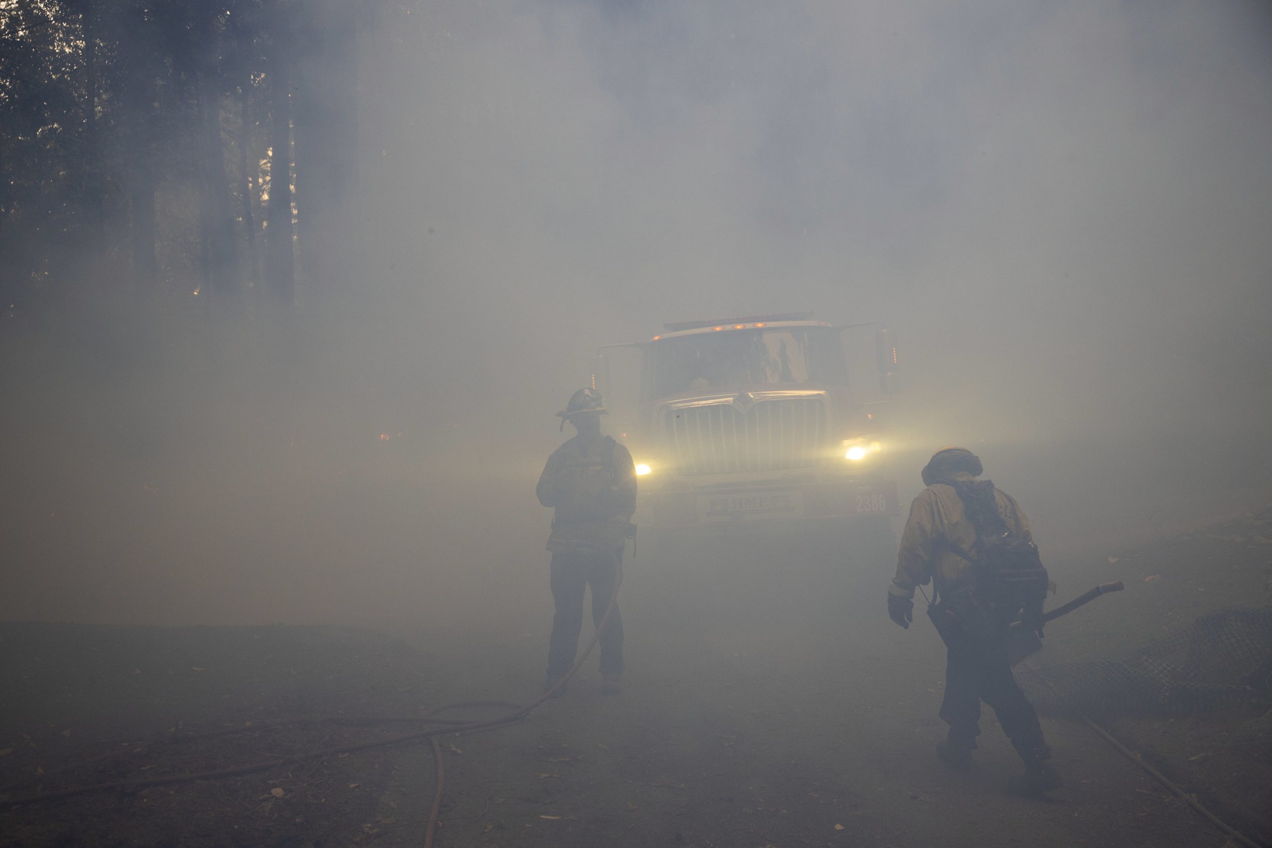 Estados Unidos: Fogo de artifício provocou incêndio florestal no sul da Califórnia