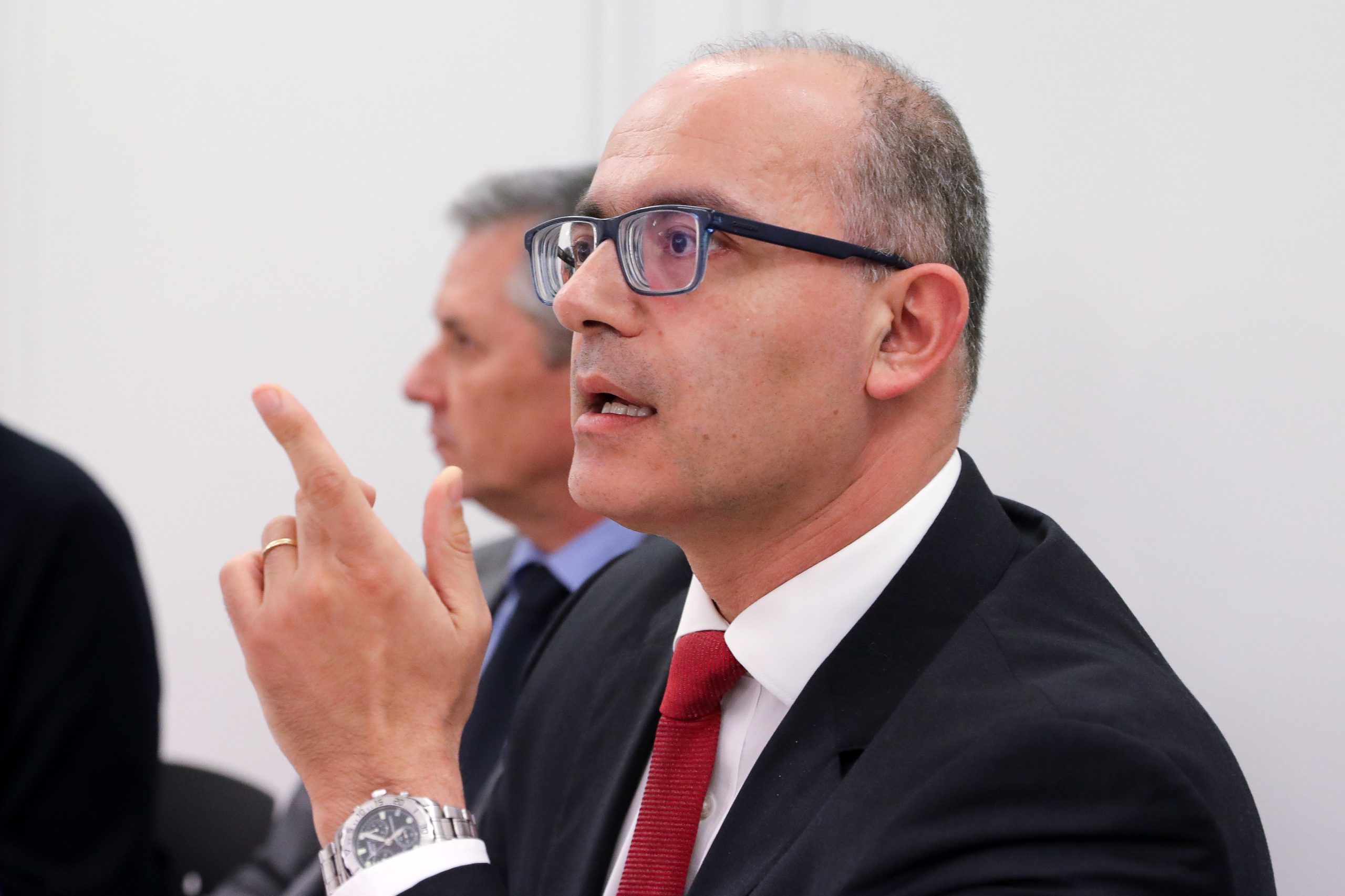 Sindicato dos Magistrados do Ministério Público preocupado com saída apressada de Amadeu Guerra