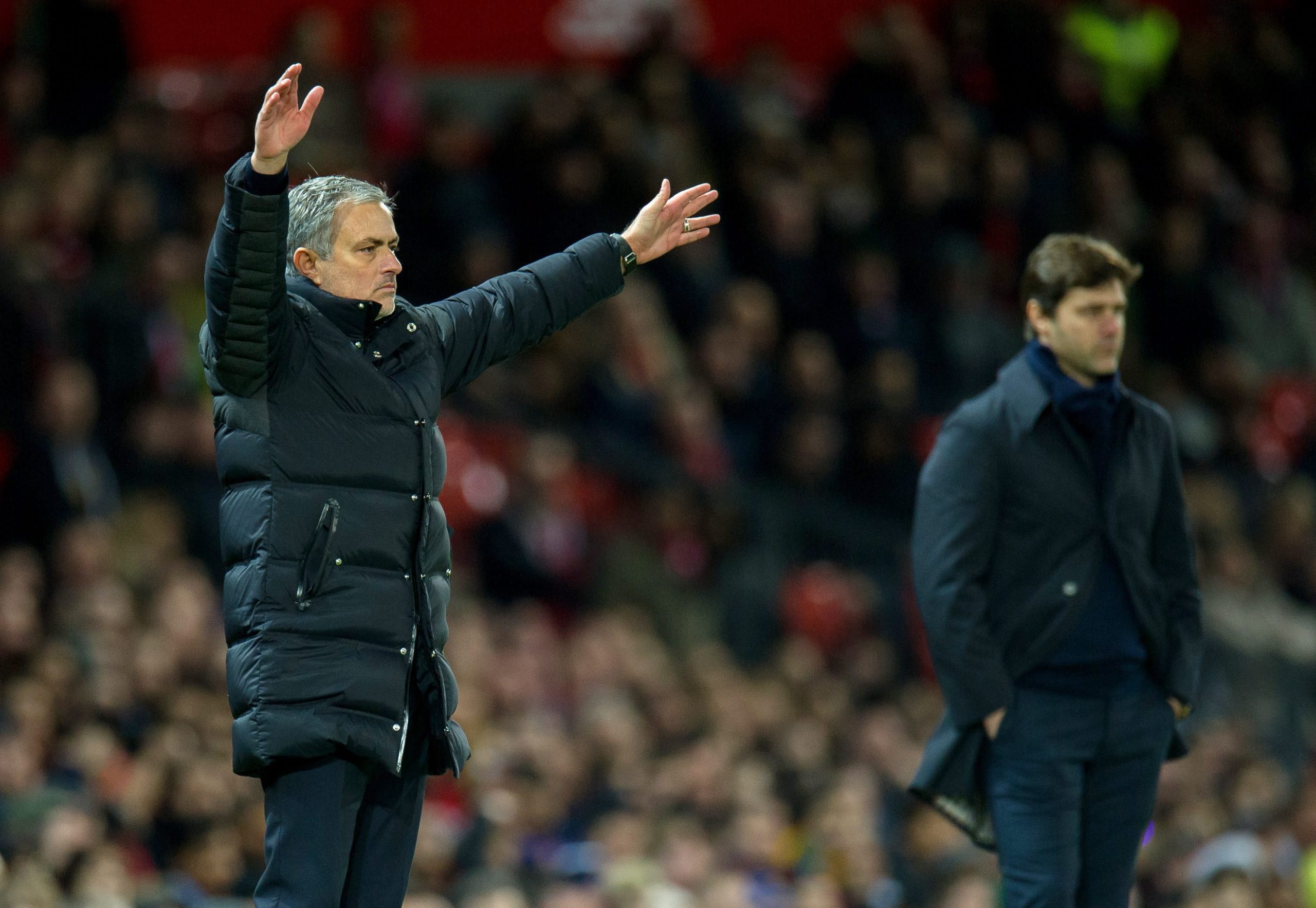Manchester United: De empate em empate até ao golo de Mkhitaryan