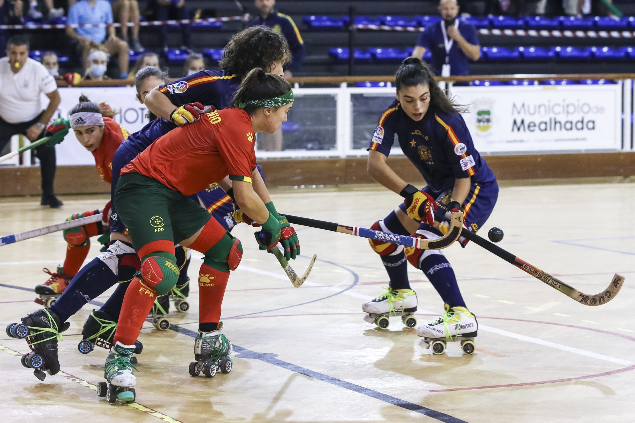 Espanha bate Portugal e sagra-se campeã europeia de hóquei em patins feminino