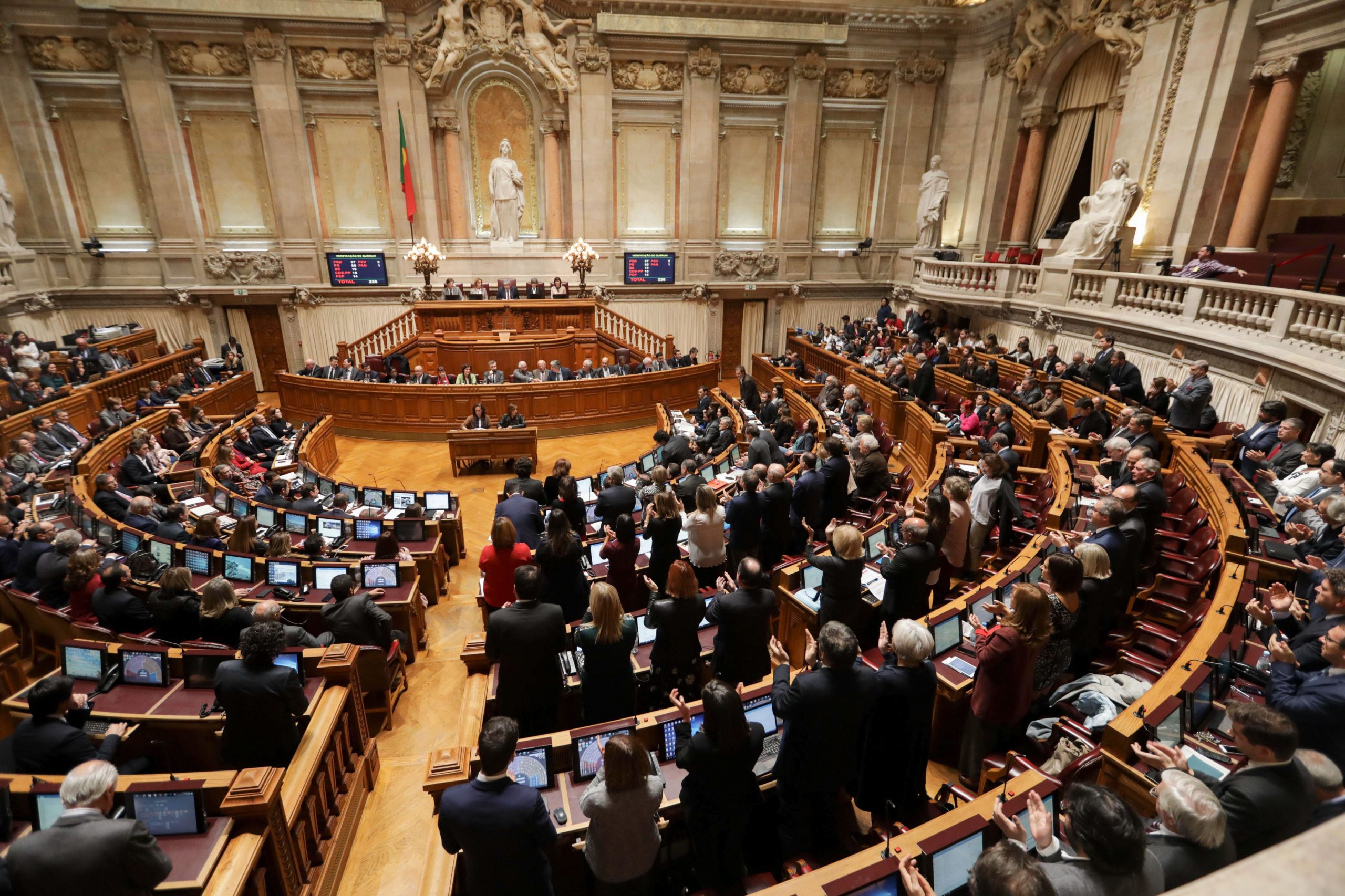 Novo partido Iniciativa Liberal critica isenção de IVA para atividades partidárias