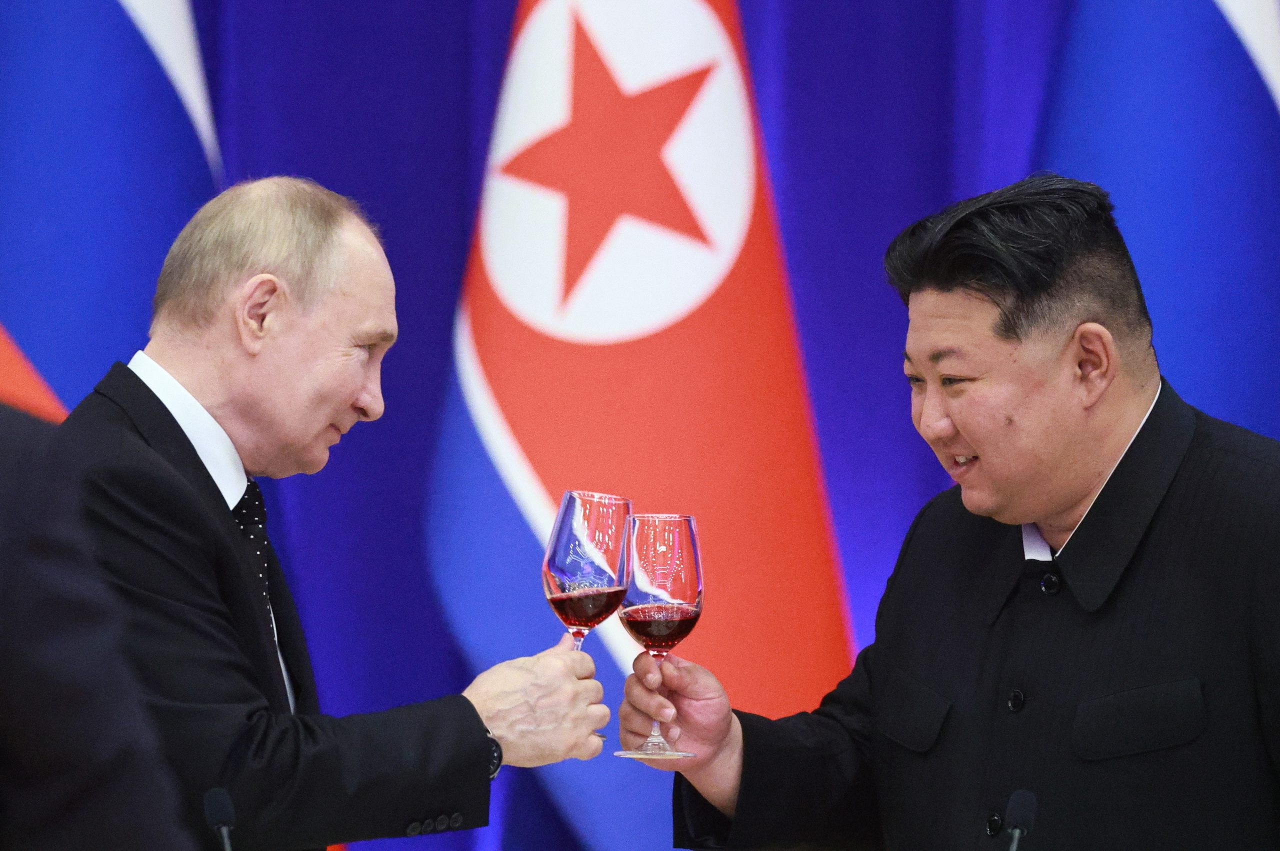 Coreia do Sul, Japão e EUA condenam pacto de defesa entre Pyongyang e Moscovo