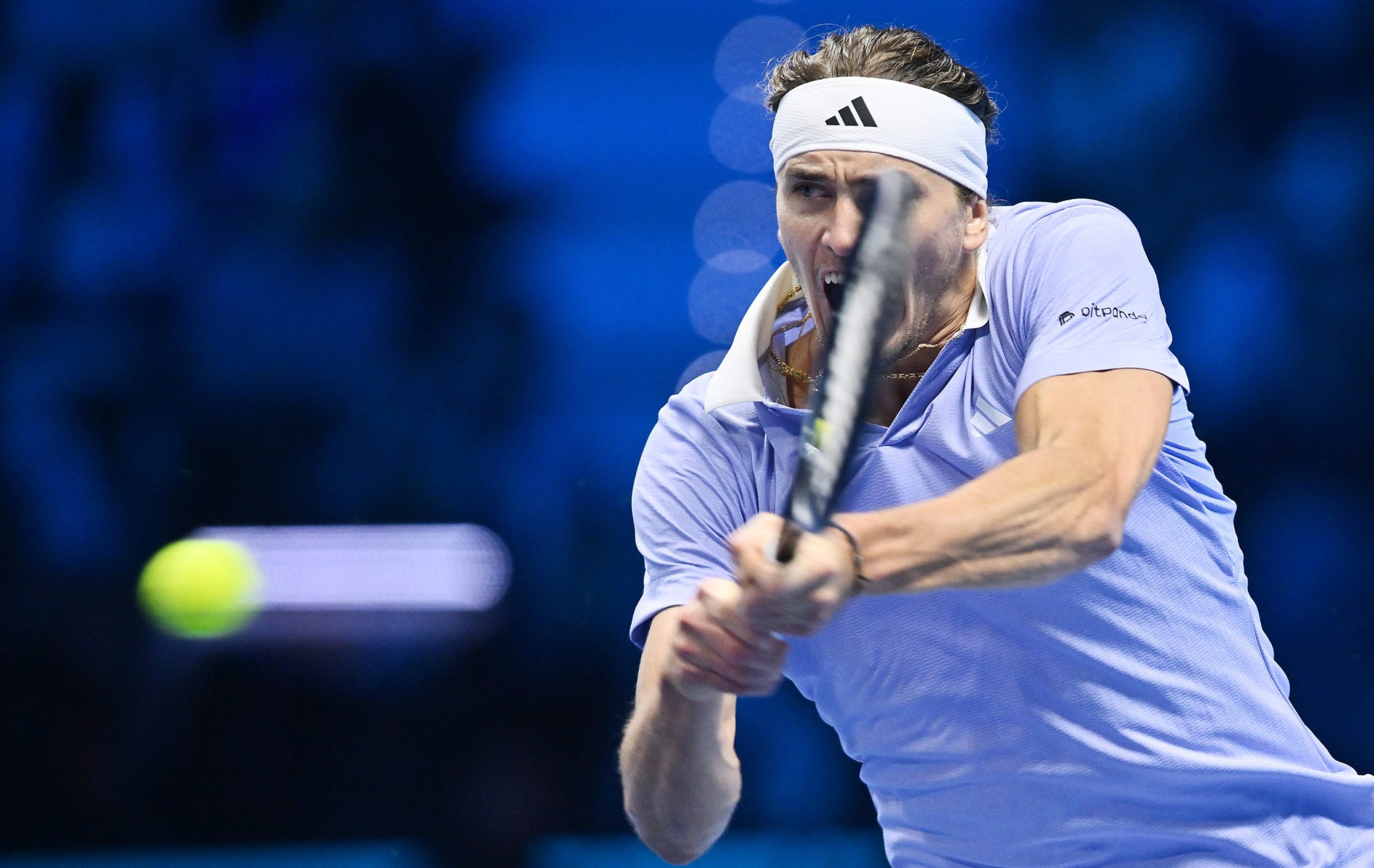 Zverev elimina Alcaraz e segue para as ‘meias’ das ATP Finals com Casper Ruud