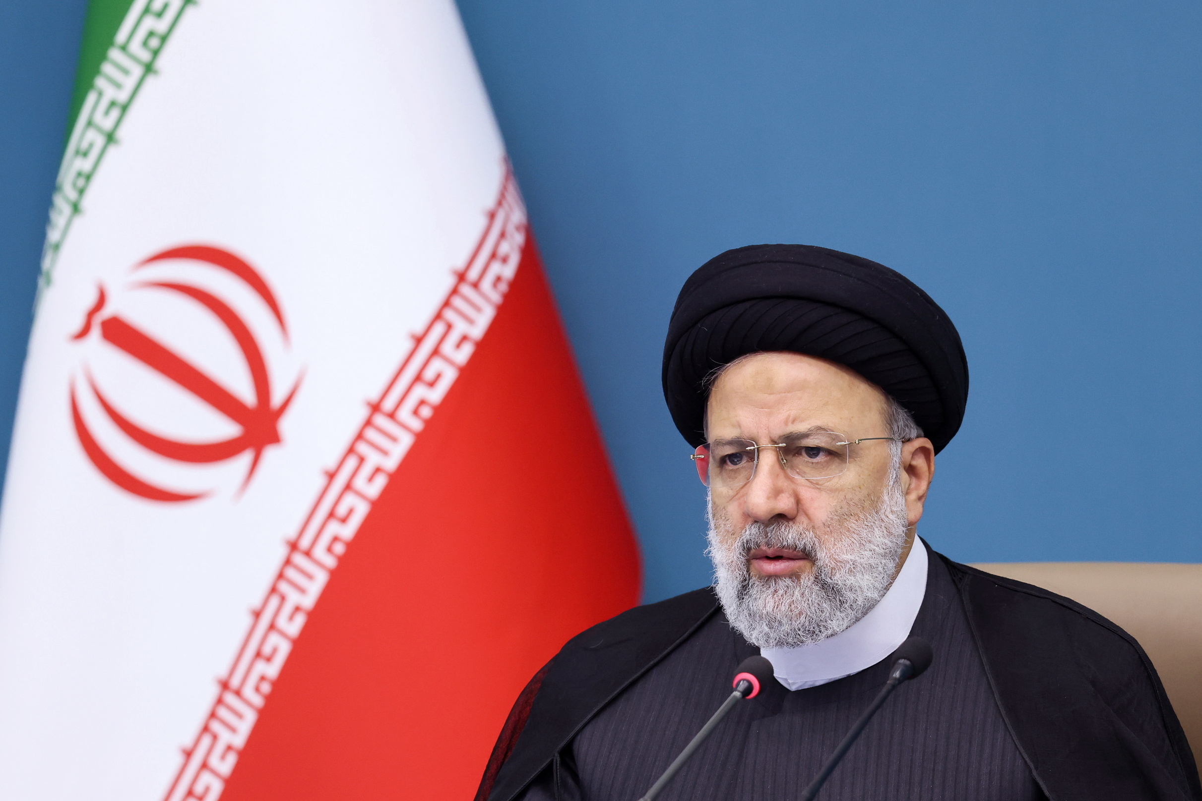 Presidente iraniano diz que “inimigos procuram desculpas” para protestos