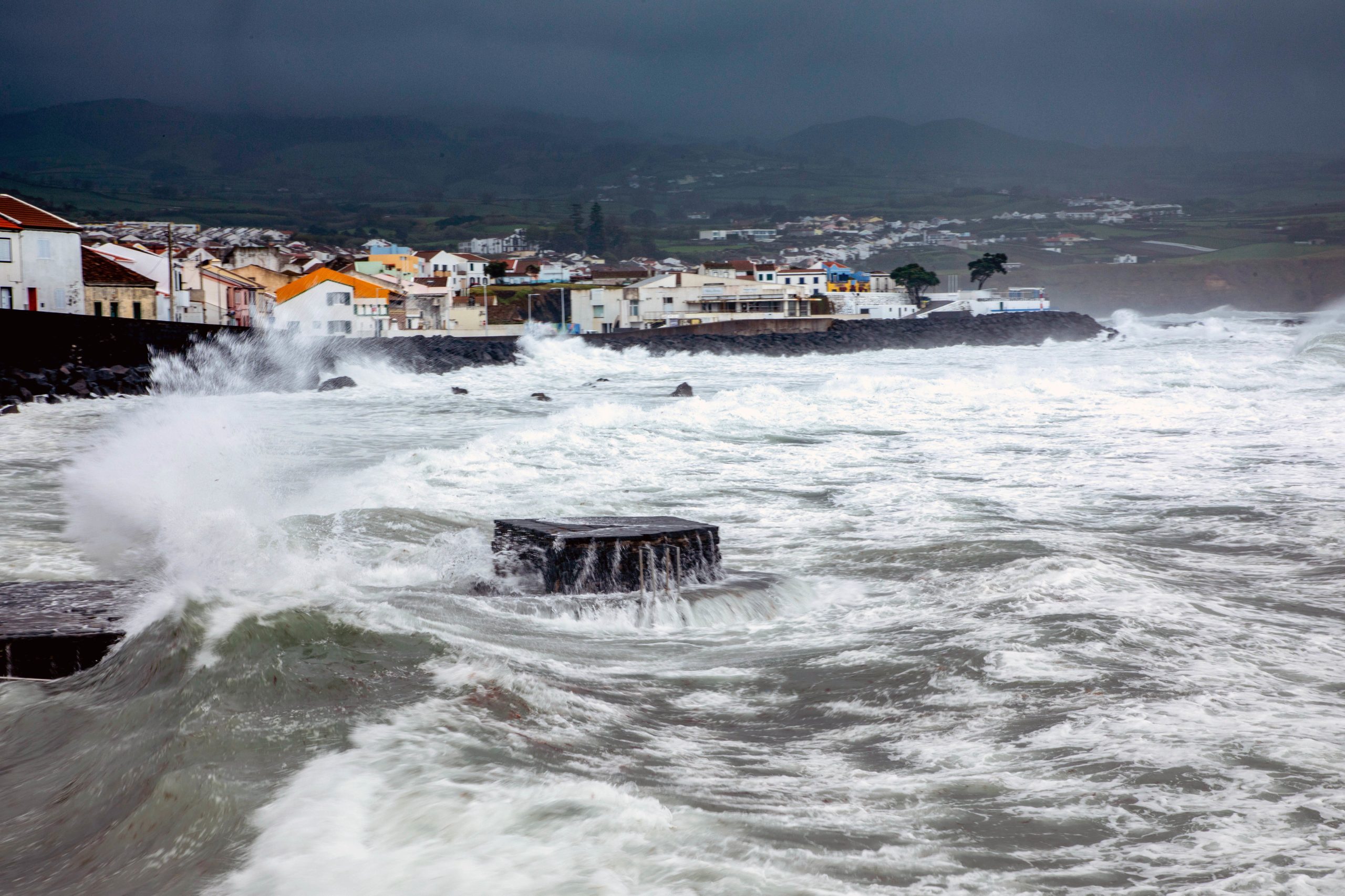 Construção de navio científico prevê investimento de 44,1 milhões de euros na economia do mar nos Açores