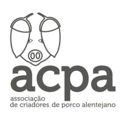 Beja: Governo atribui medalha a associação de criadores de porco alentejano