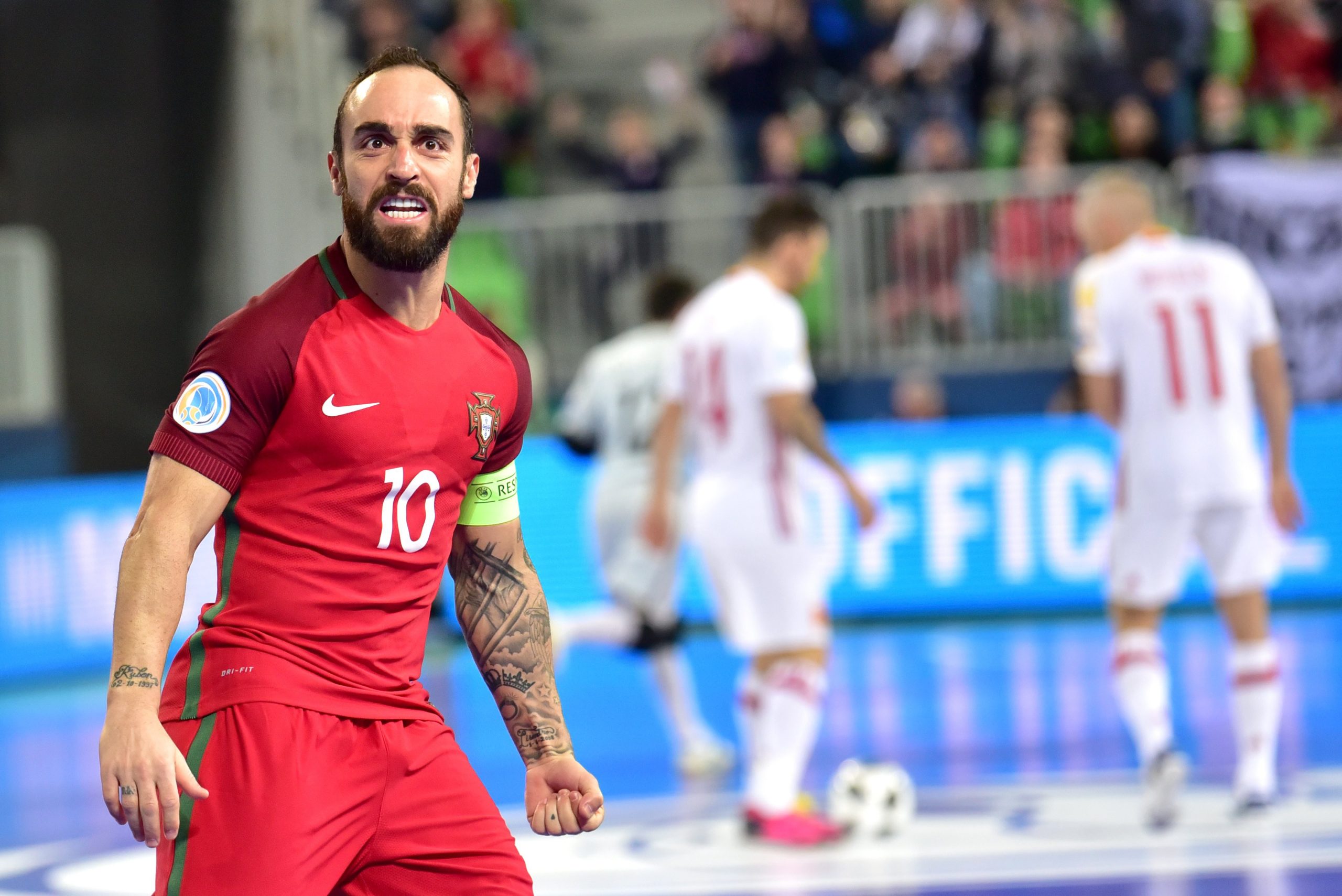 Ricardinho nos convocados da seleção portuguesa de futsal para jogos com o Brasil