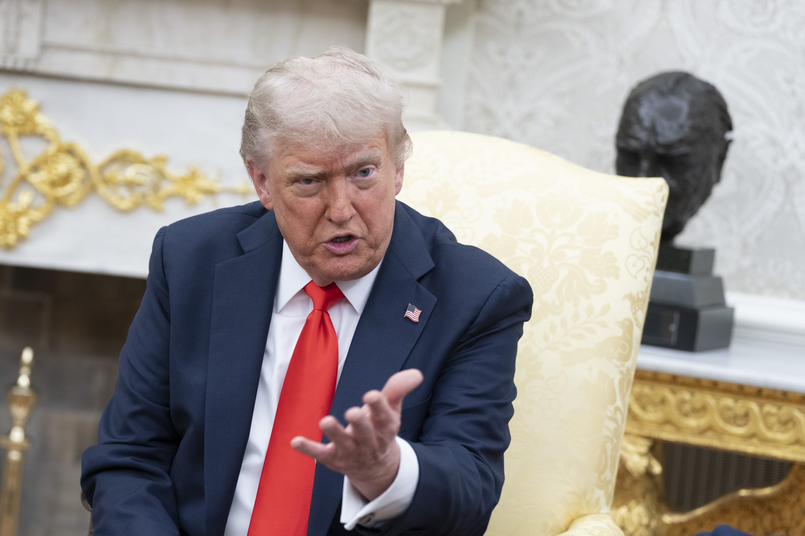 Trump ameaça, UE pondera aplicação de tarifas retaliatórias