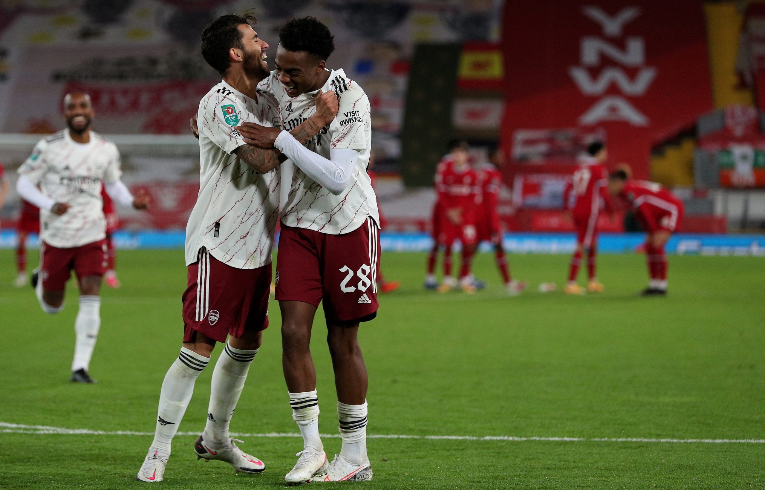 Arsenal afasta Liverpool na Taça da Liga inglesa