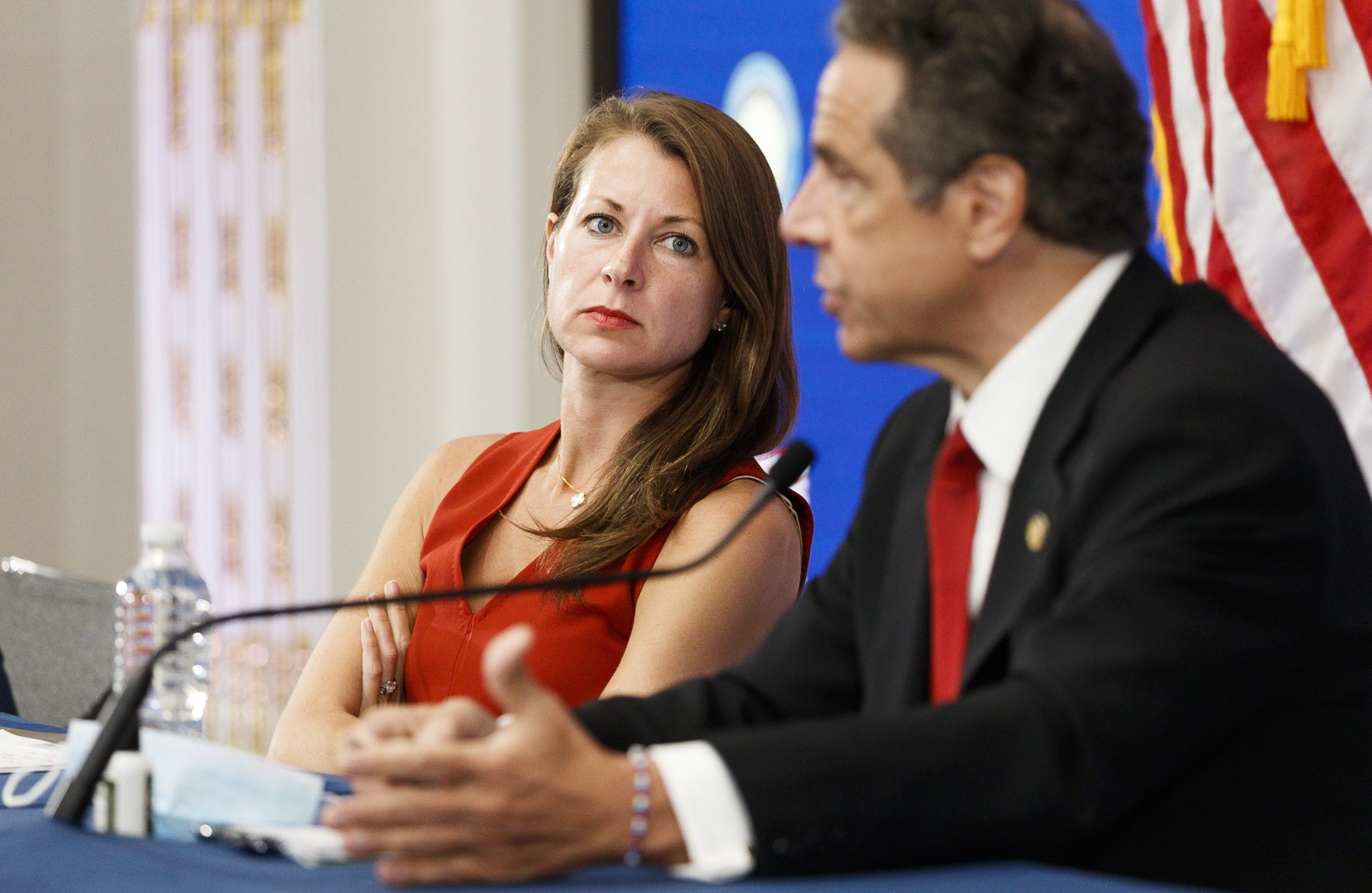 Assessora de Andrew Cuomo pede demissão após acusações de assédio sexual do governador de Nova Iorque