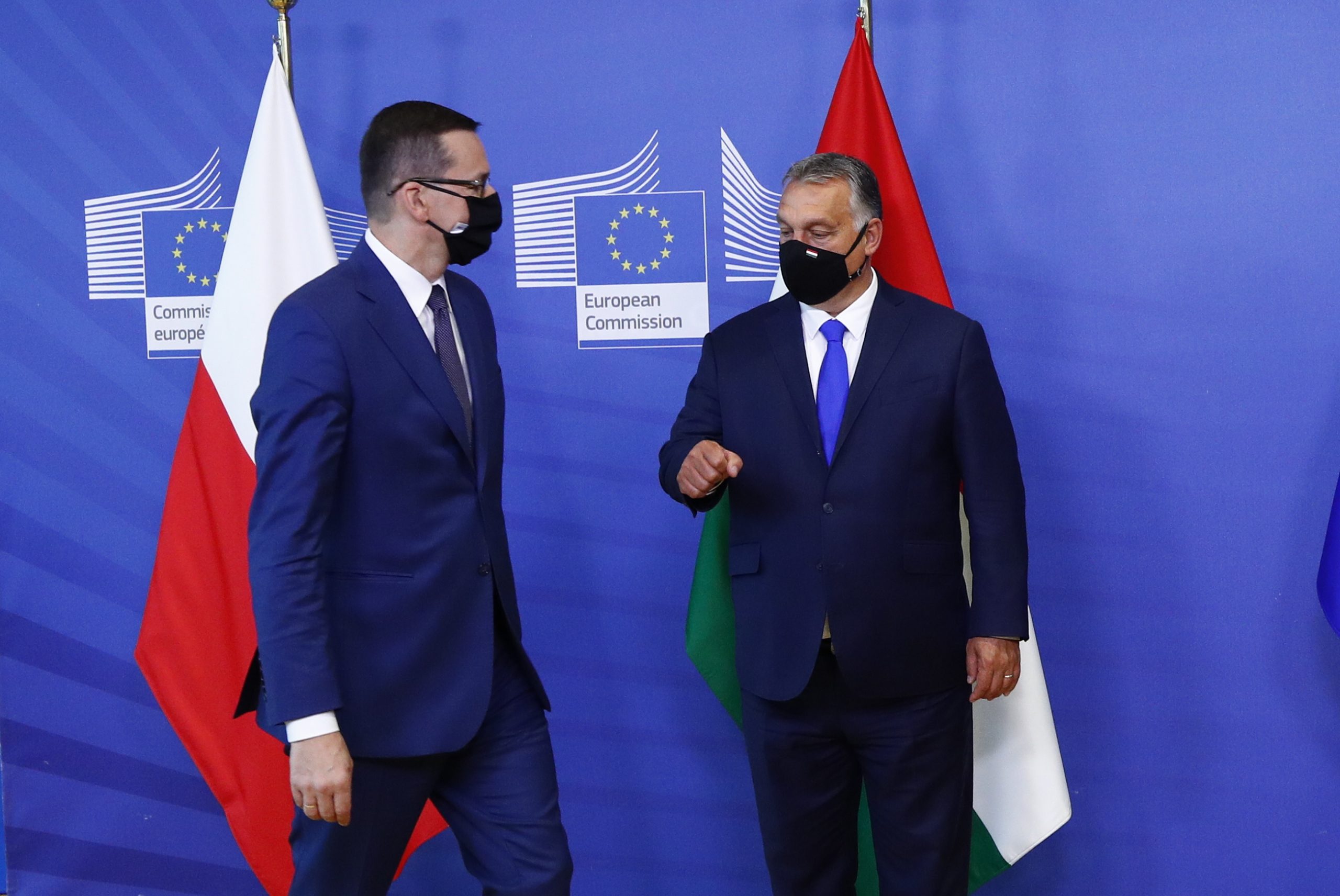 Primeiros-ministros húngaro e polaco vão reunir para “coordenarem as posições” no orçamento da UE