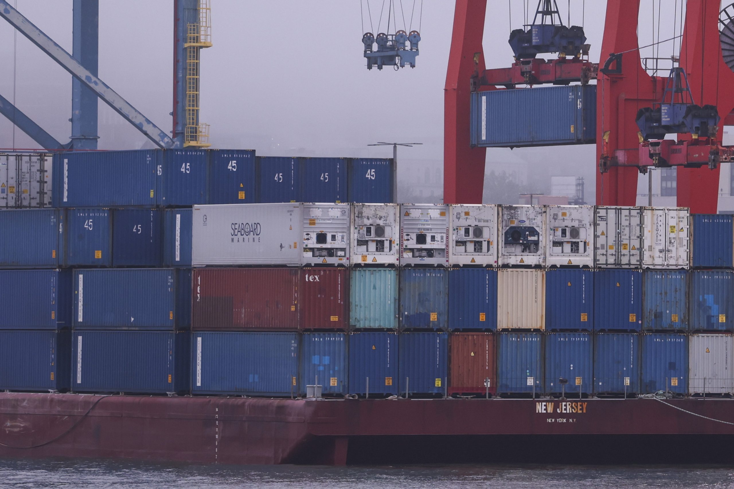 Guerra Comercial. Exportações da China aumentaram 8% em abril apesar