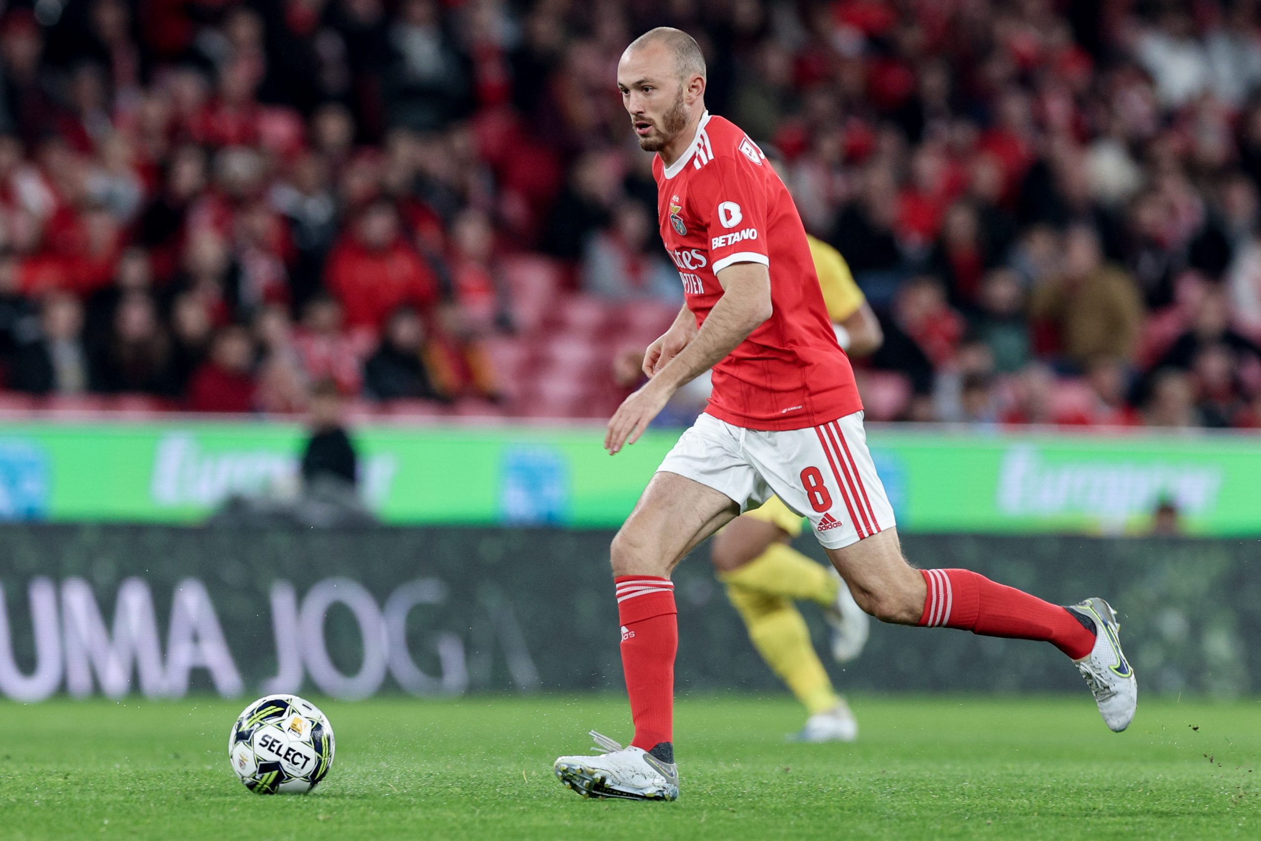 Benfiquista Fredrik Aursnes eleito o melhor futebolista da semana na ‘Champions’