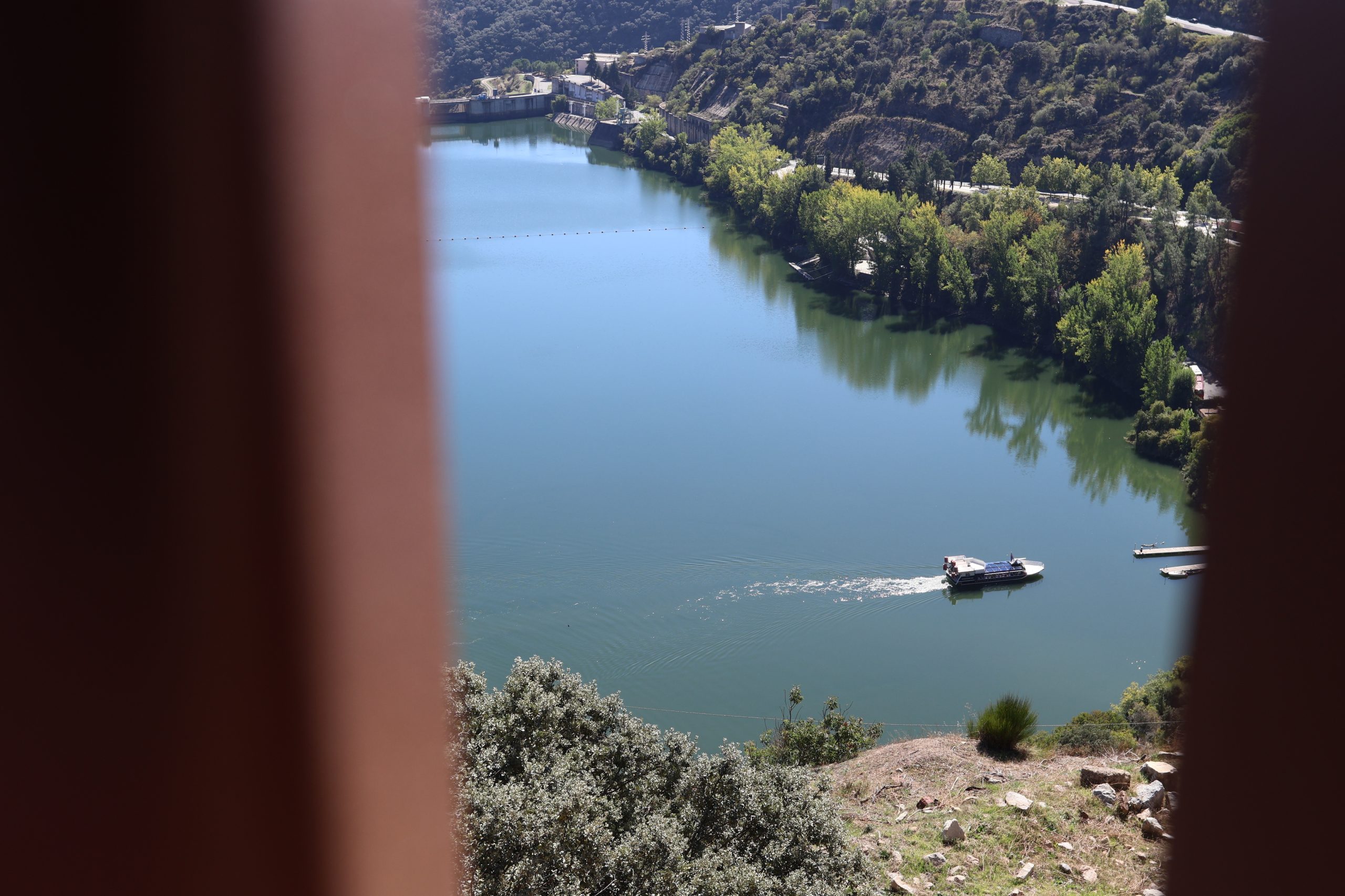 Falta de monitorização de águas do Douro coloca banhistas em risco, denunciam associações