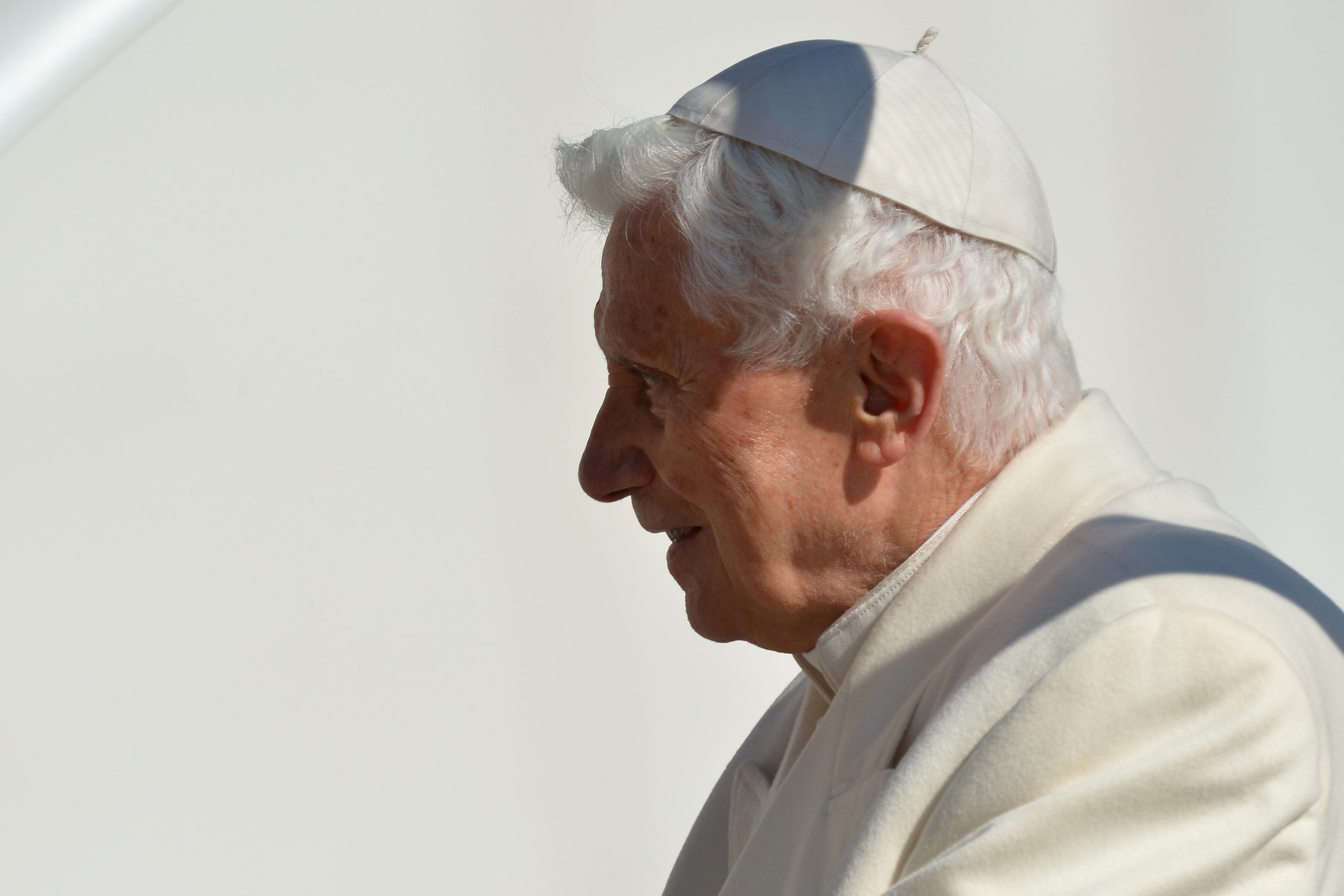 Secretário particular descreve últimos momentos de vida de Bento XVI
