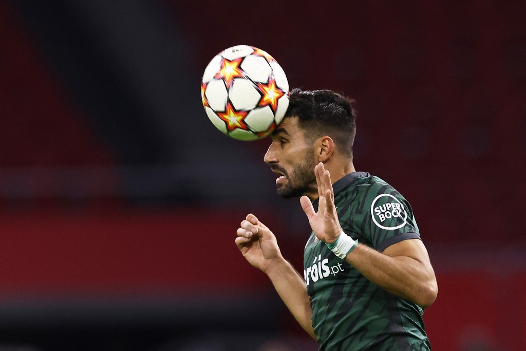 Covid-19: Mais uma baixa no Sporting, Ricardo Esgaio testa positivo