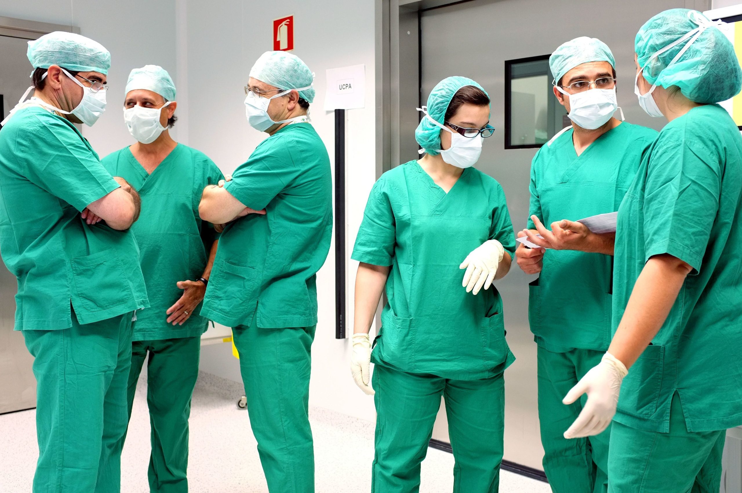 Apenas 400 médicos dos 1.350 que concluiram formação há meio ano estão no SNS