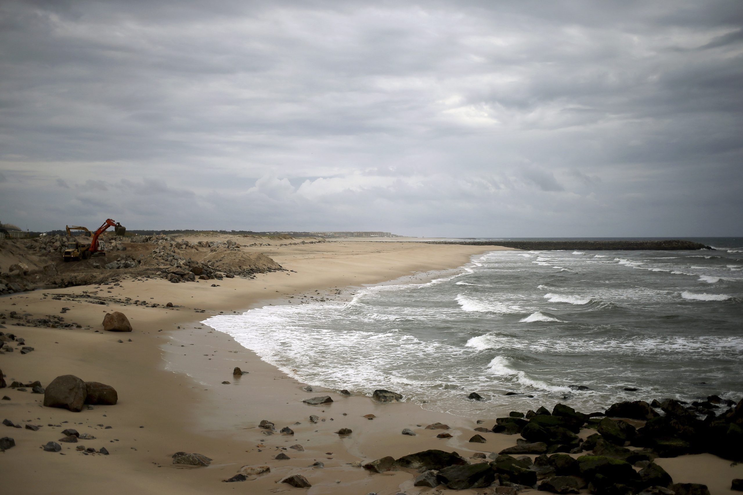 Covid-19: Praias de Espinho, Gaia, Matosinhos e Porto interditadas