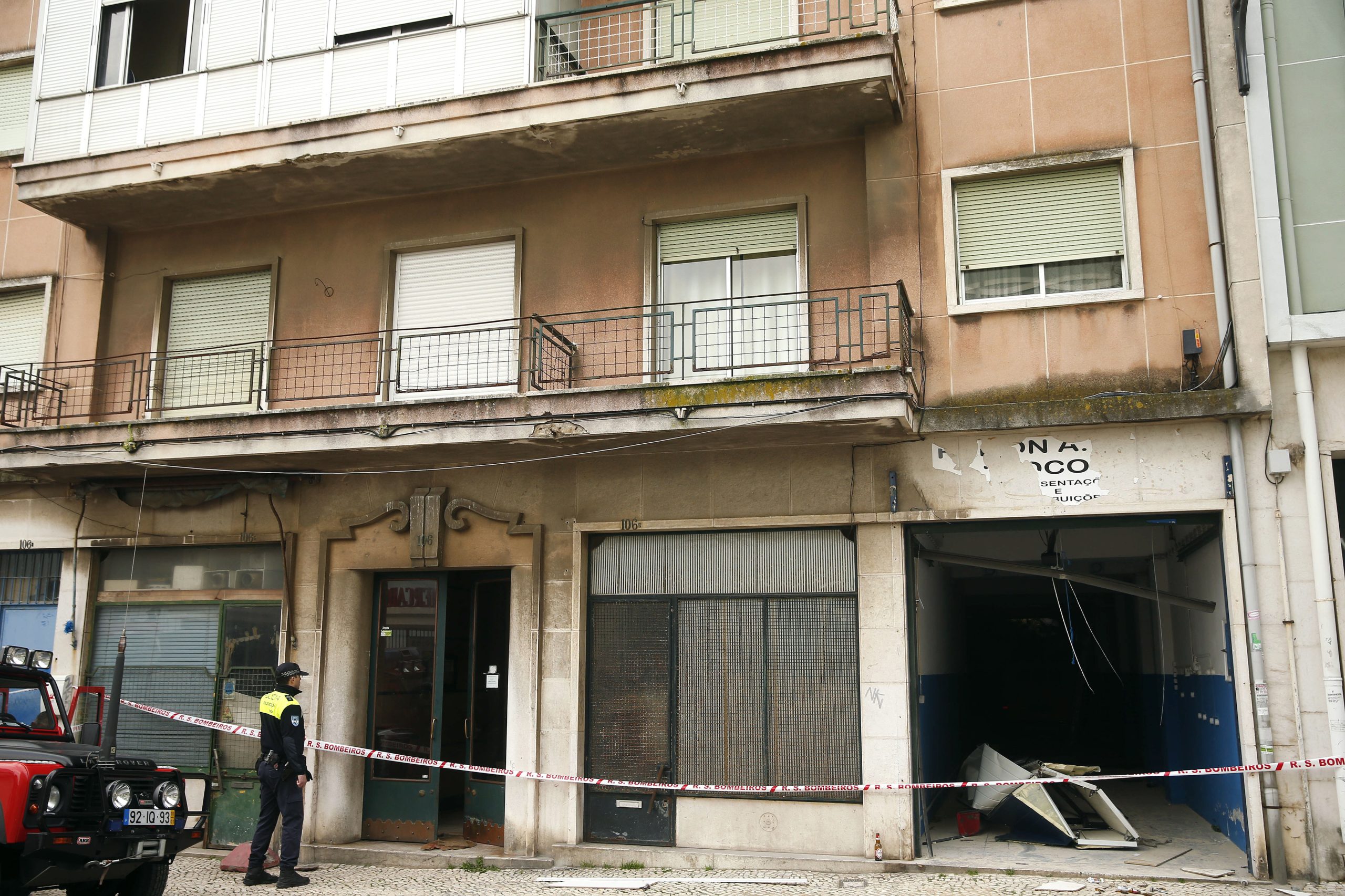 Quase 50 pessoas realojadas em deslizamento de terras na Graça, em Lisboa