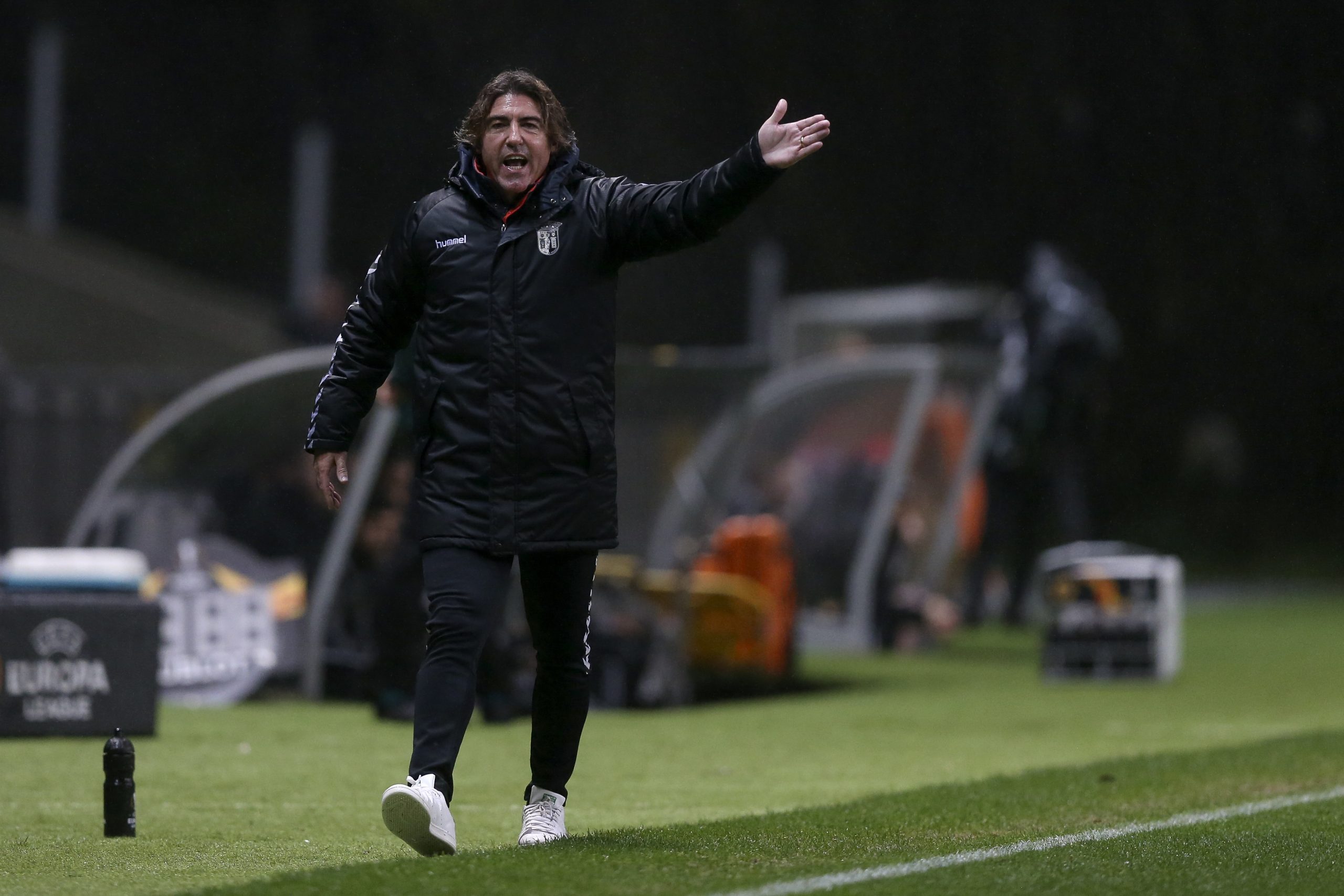 Sá Pinto quer “manter dinâmica positiva” frente ao Desportivo das Aves
