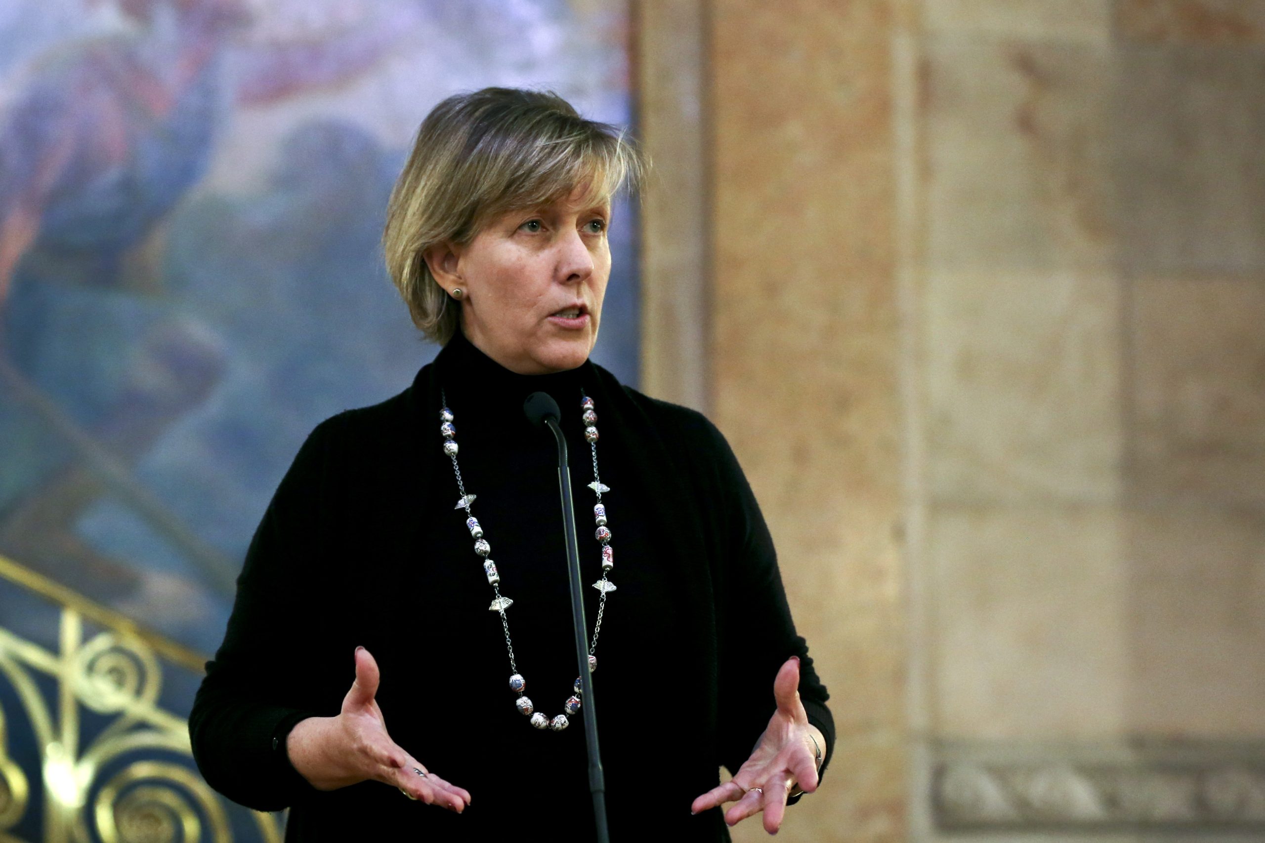 As reações ao nome de Maria Luís Albuquerque