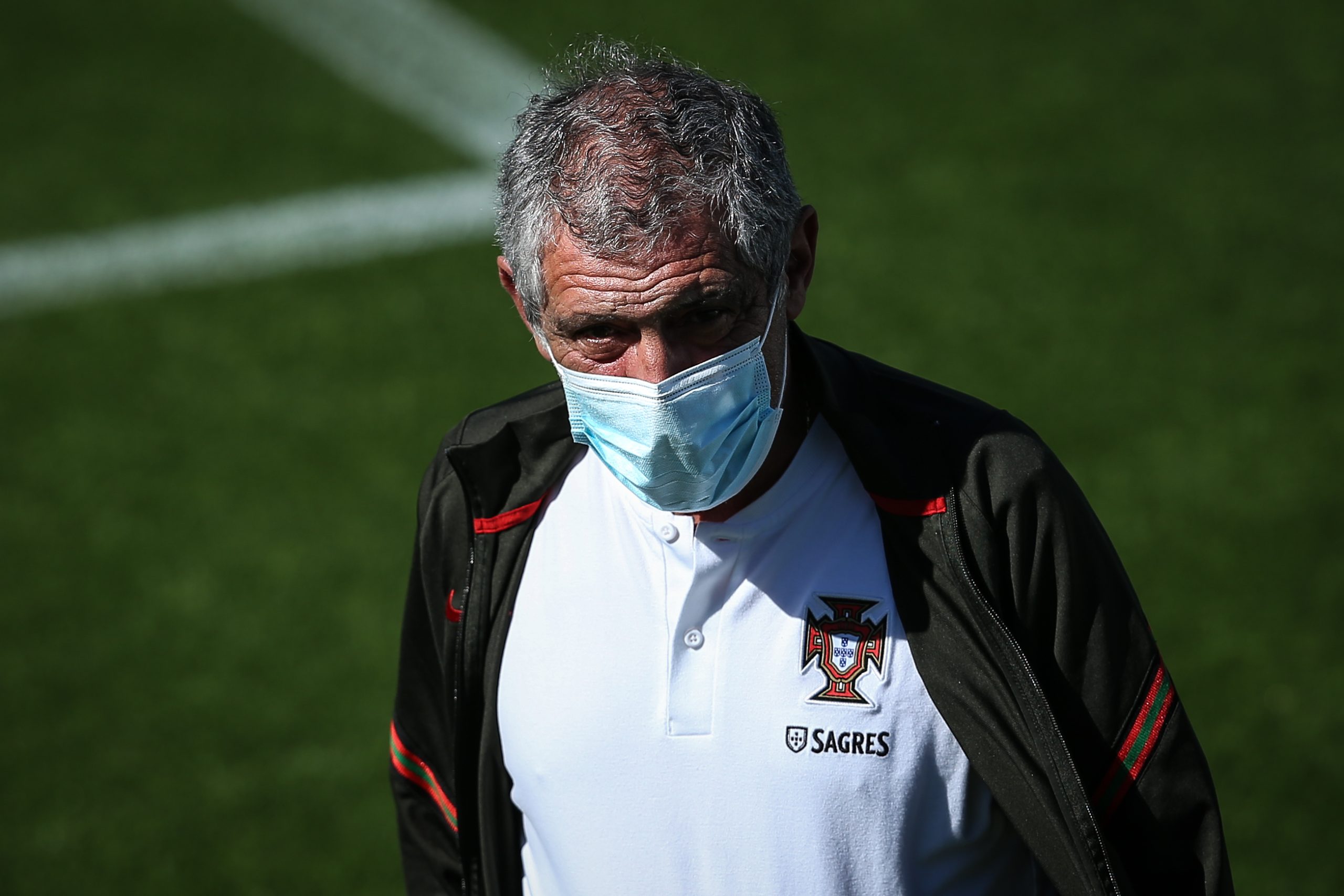 Fernando Santos quer Portugal a jogar “olhos nos olhos” com Espanha
