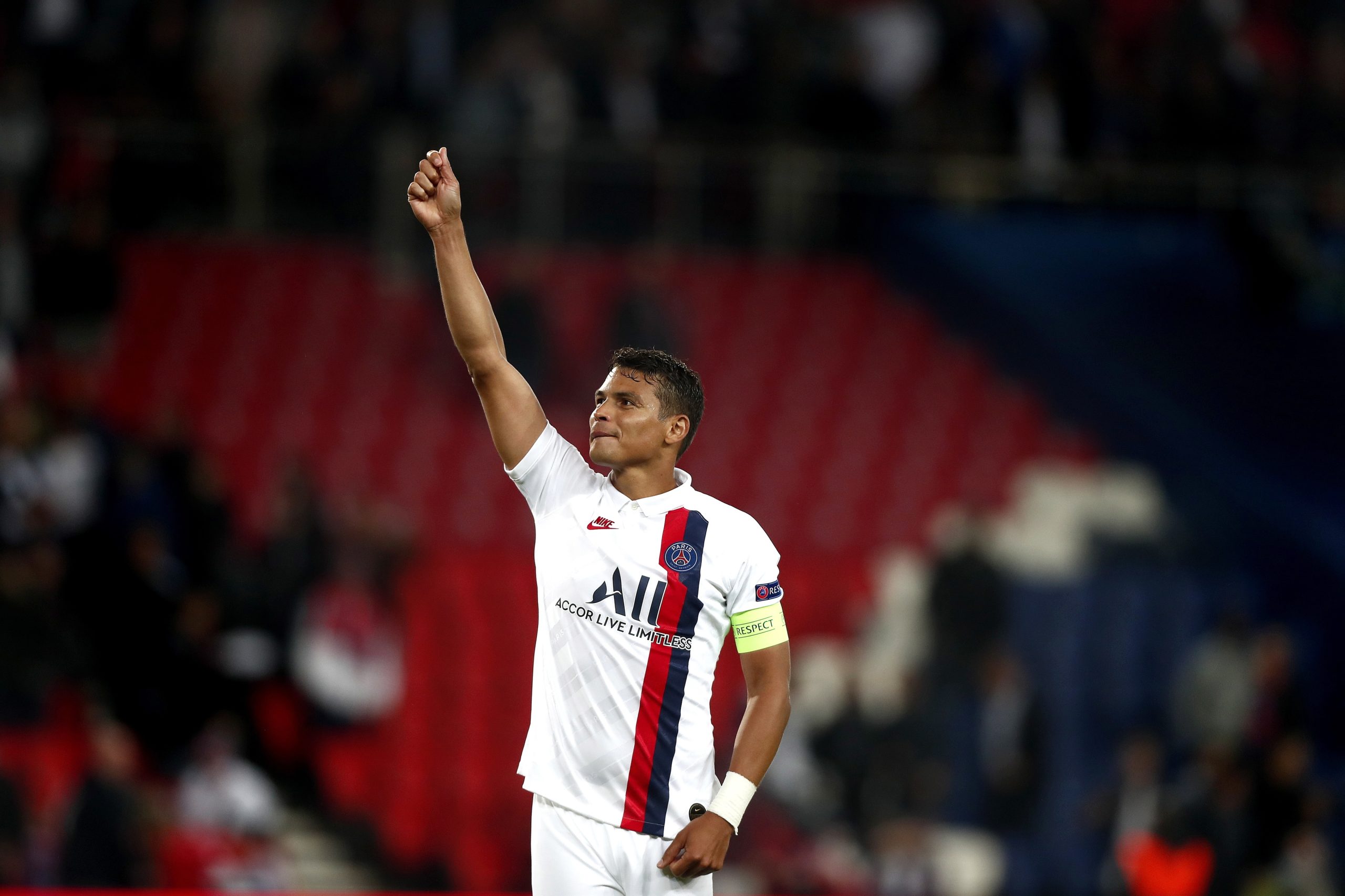 FC Porto atento a Thiago Silva para reforçar a defesa
