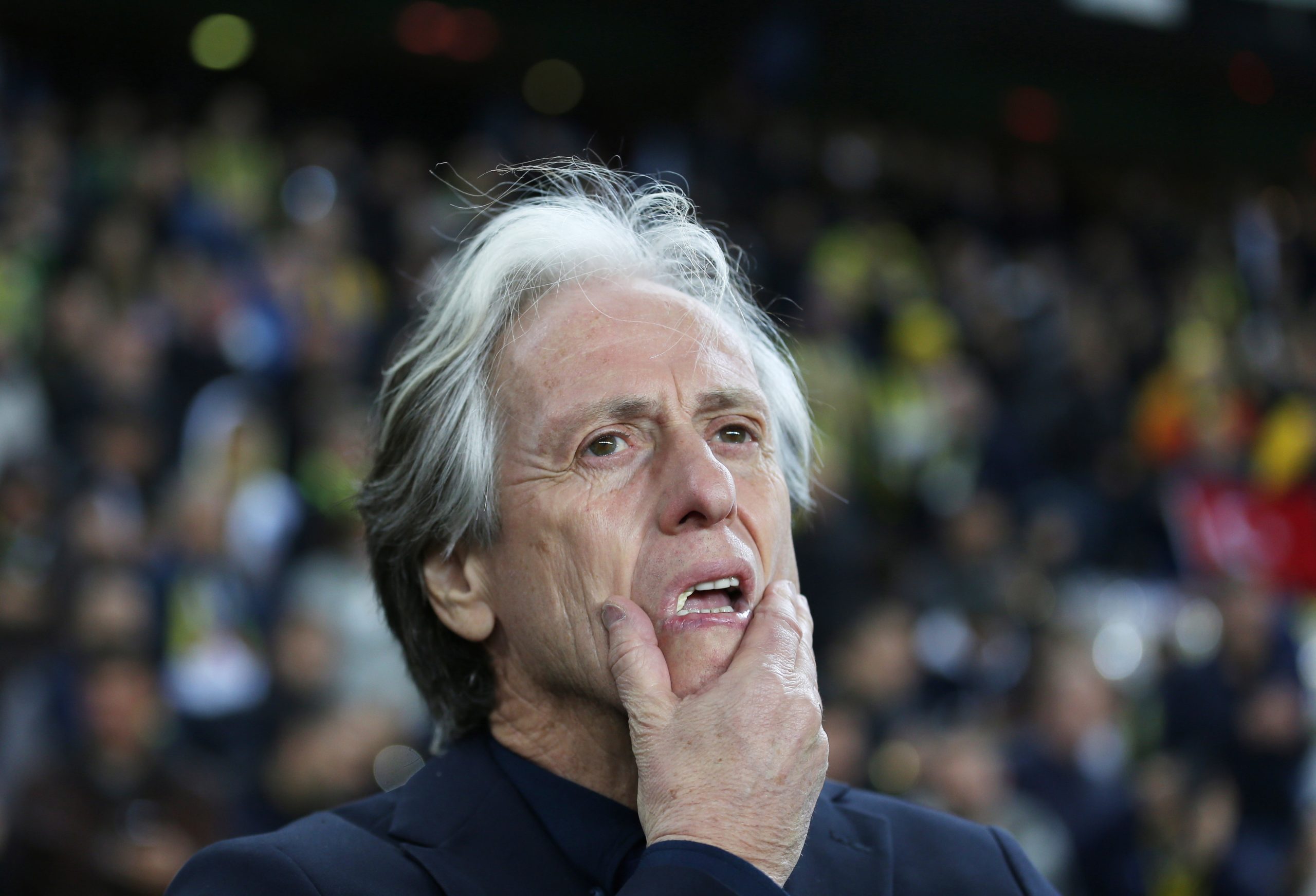 Fenerbahçe, de Jorge Jesus, vence último da Liga turca graças a um autogolo