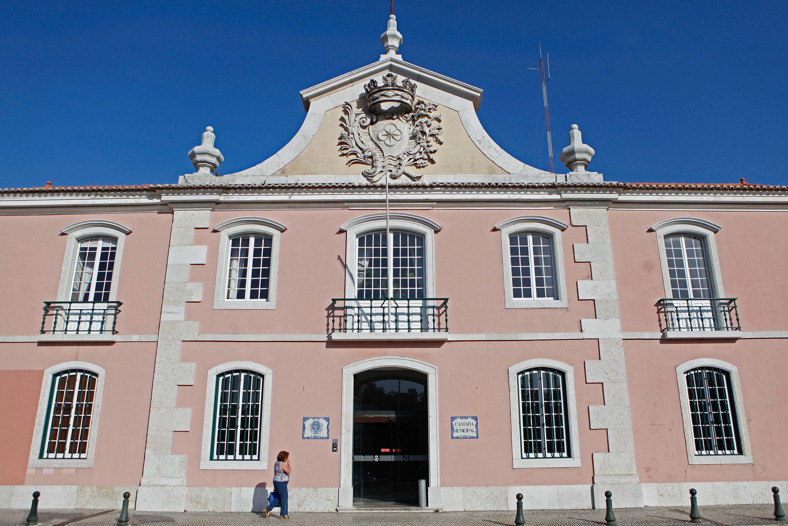 Câmara de Oeiras vai recuperar parte do Palácio Restani em Queluz de Baixo