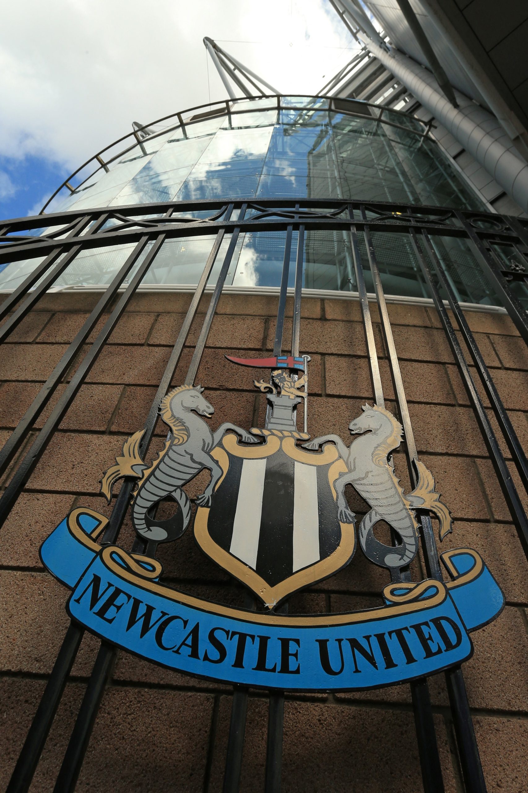 Premier League autoriza venda do Newcastle a fundo controlado pela Arábia Saudita