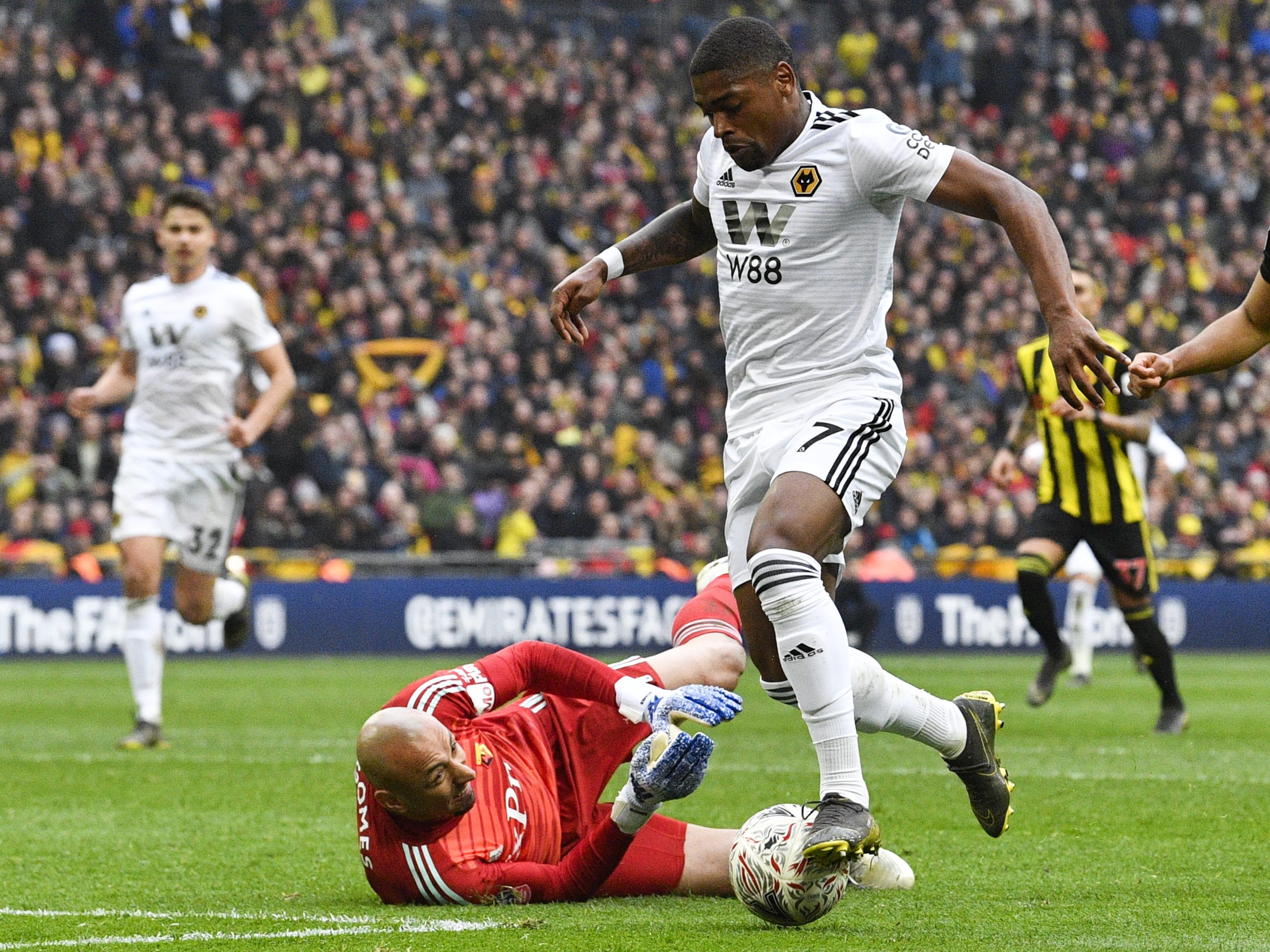 Wolverhampton empresta Ivan Cavaleiro ao Fulham