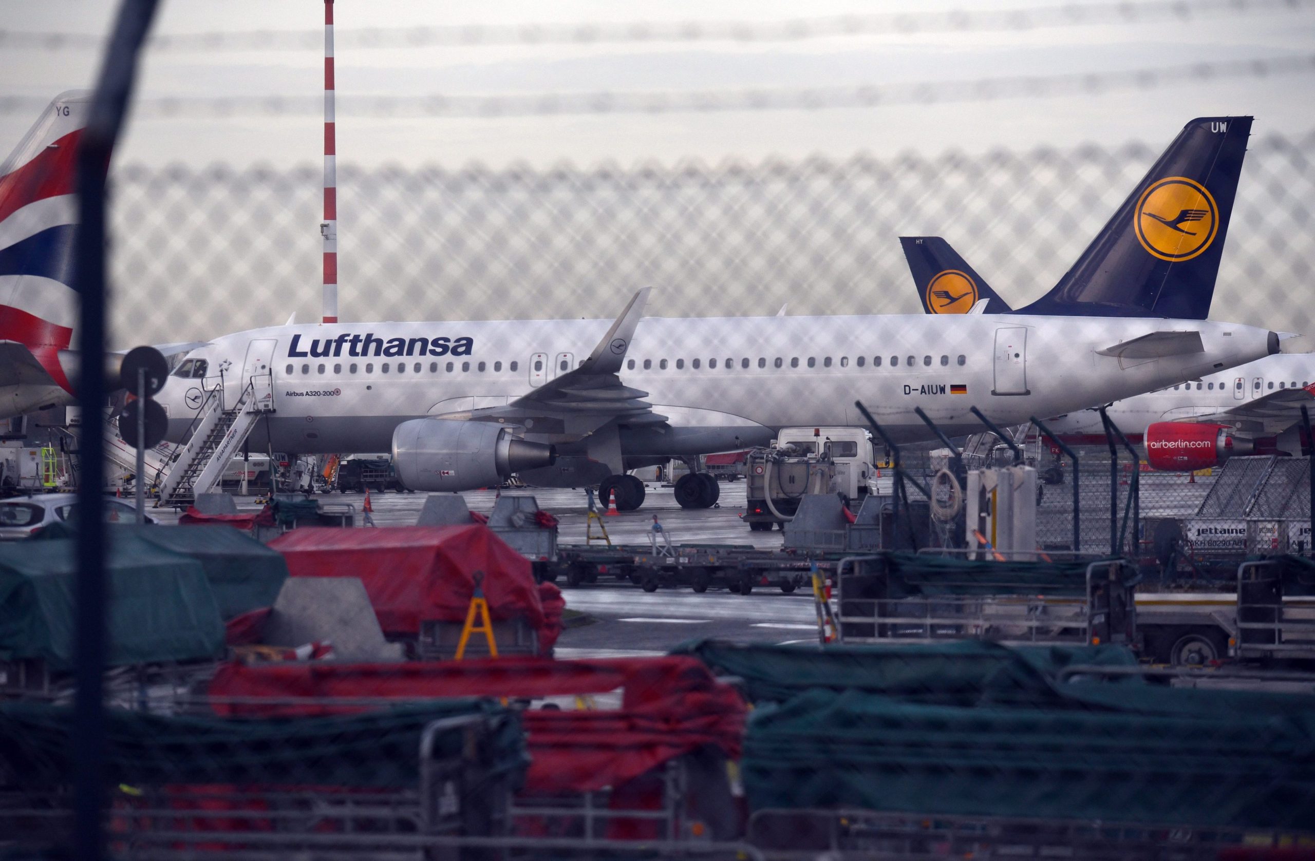 Lufthansa cancela seis voos de e para Portugal na quinta-feira devido a greve