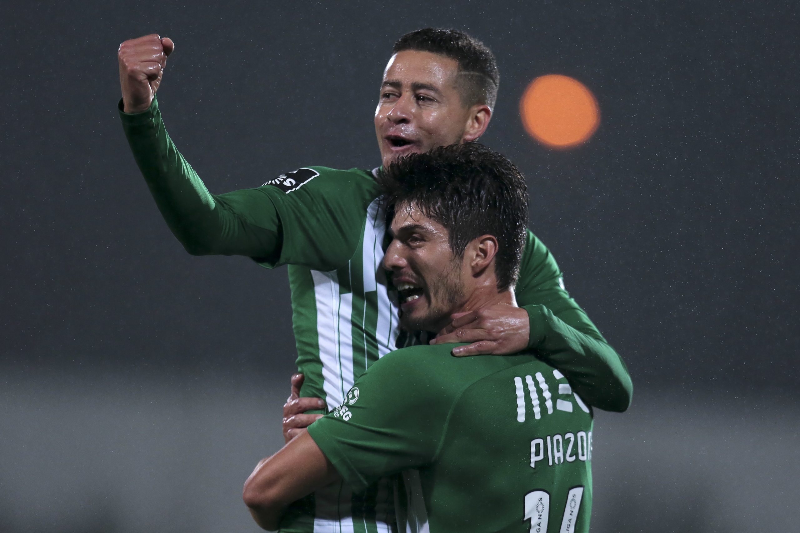 ‘Bis’ de Piazón permite vitória do Rio Ave sobre o Moreirense