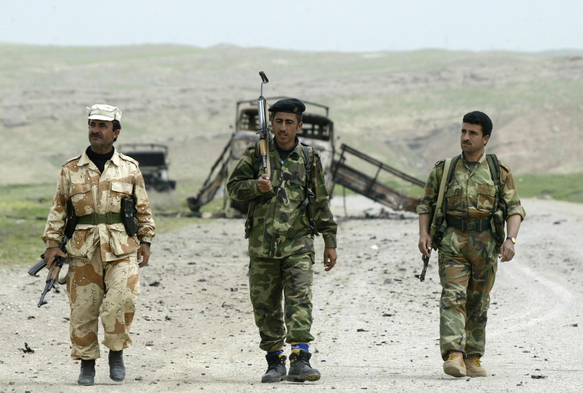 Mossul: iraquianos, iranianos, curdos, turcos e americanos juntos na frente de batalha