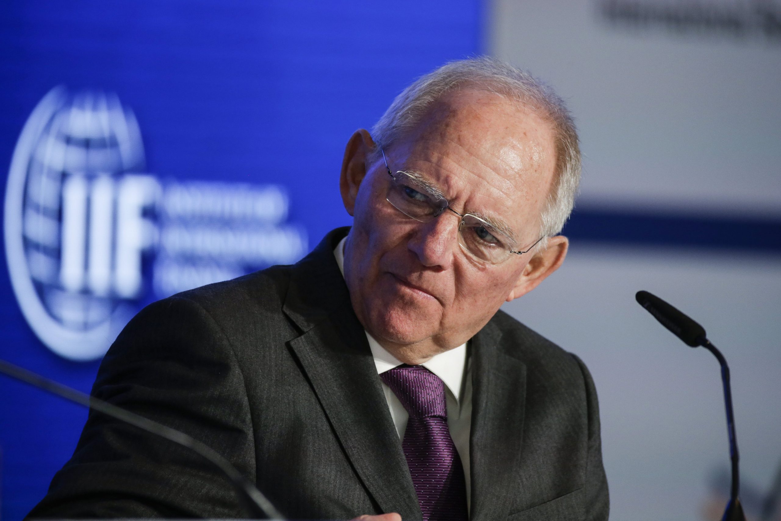 Schäuble diz que pagamento ao FMI mostra que resgate a Portugal é “história de sucesso”