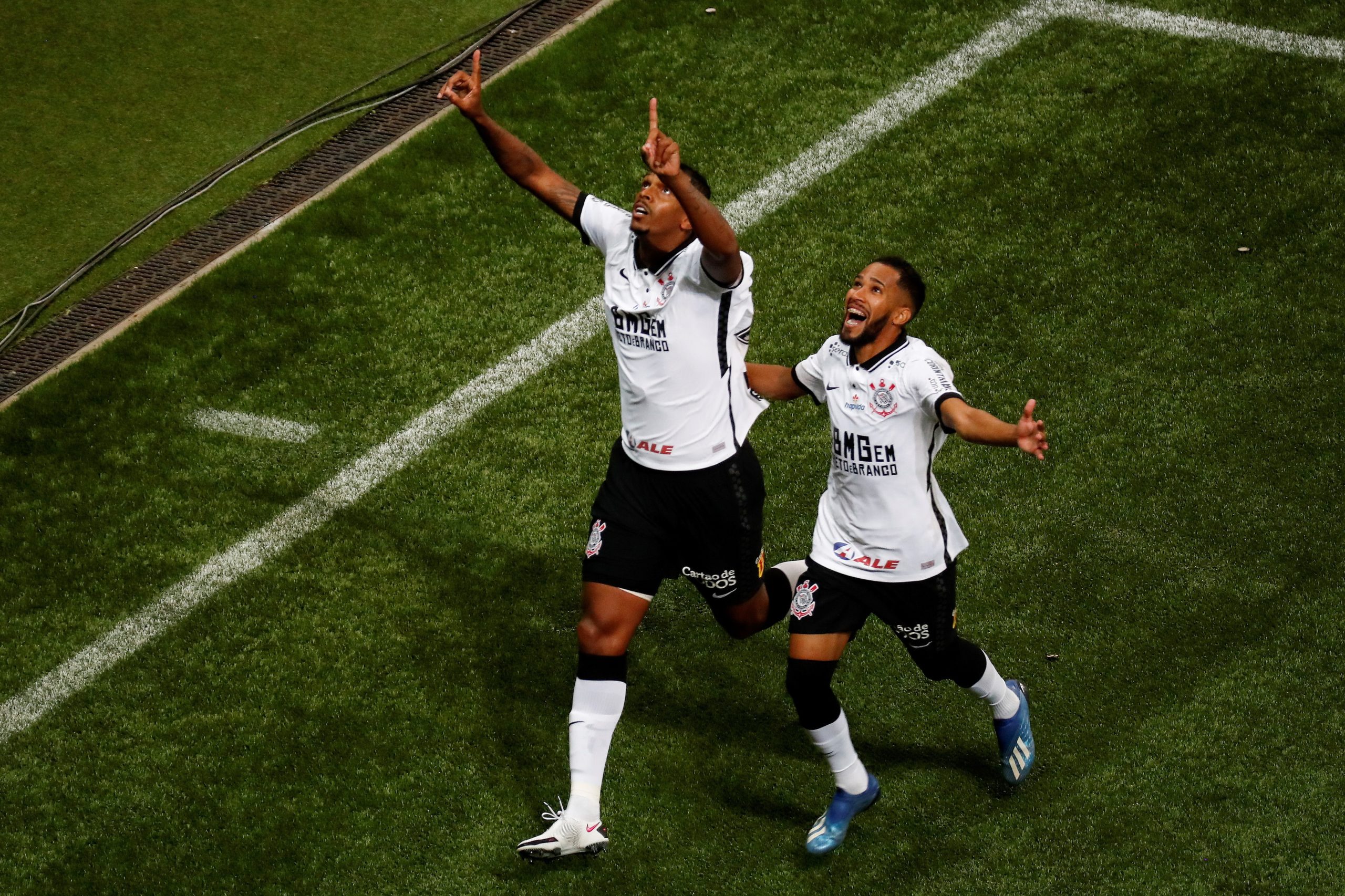 Brasileirão: Discretamente, Corinthians afunda na crise