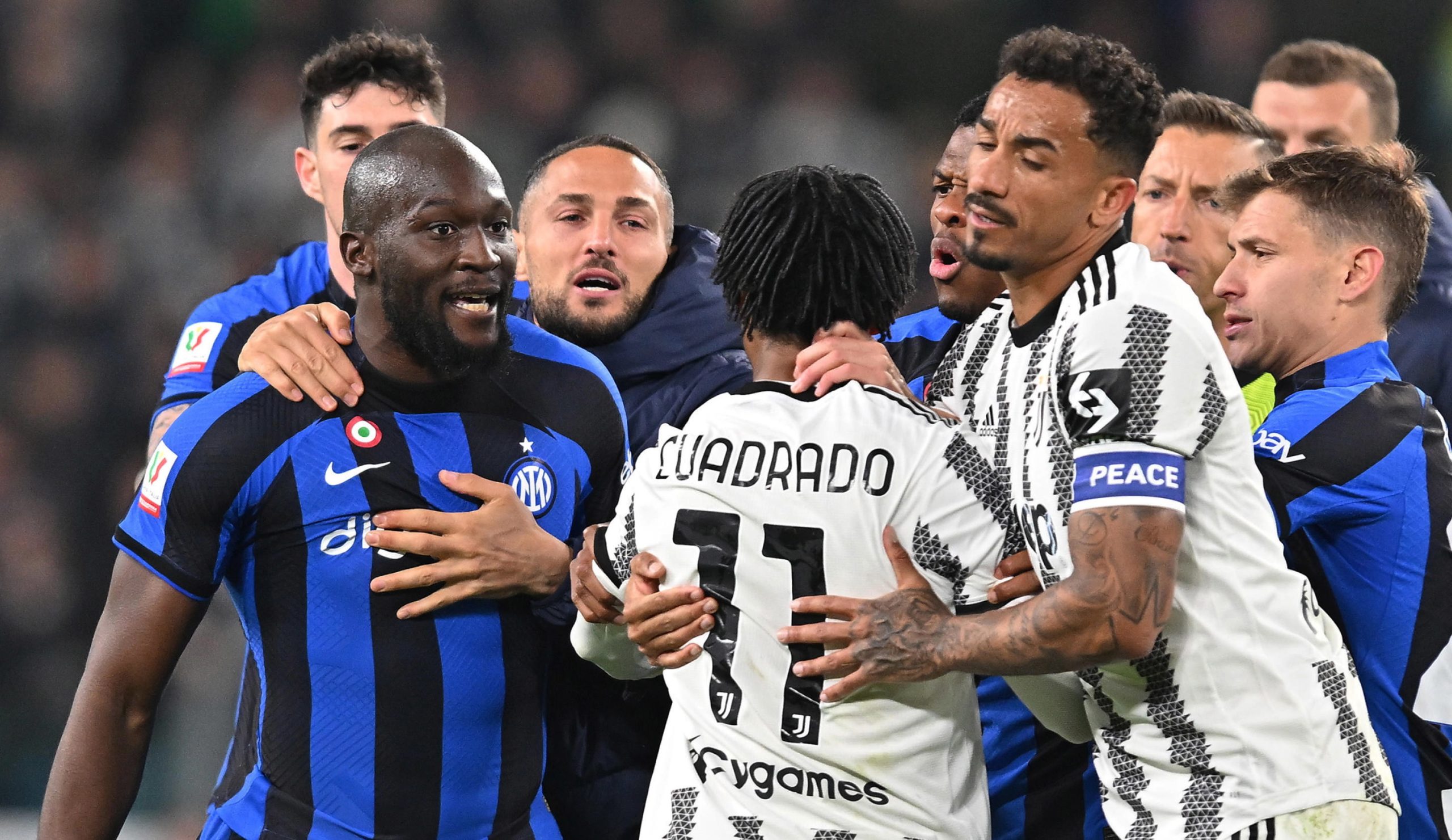 Juventus e Inter Milão empatam nas ‘meias’ da Taça de Itália
