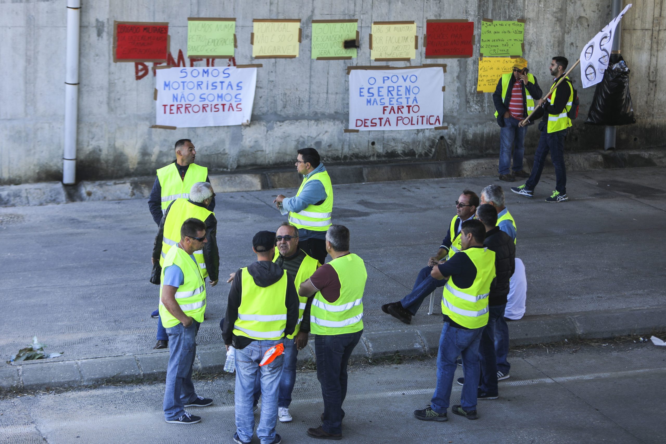 Motoristas: Sindicato desconvoca a greve e ameaça com nova paralisação caso Antram se mostre “intransigente”