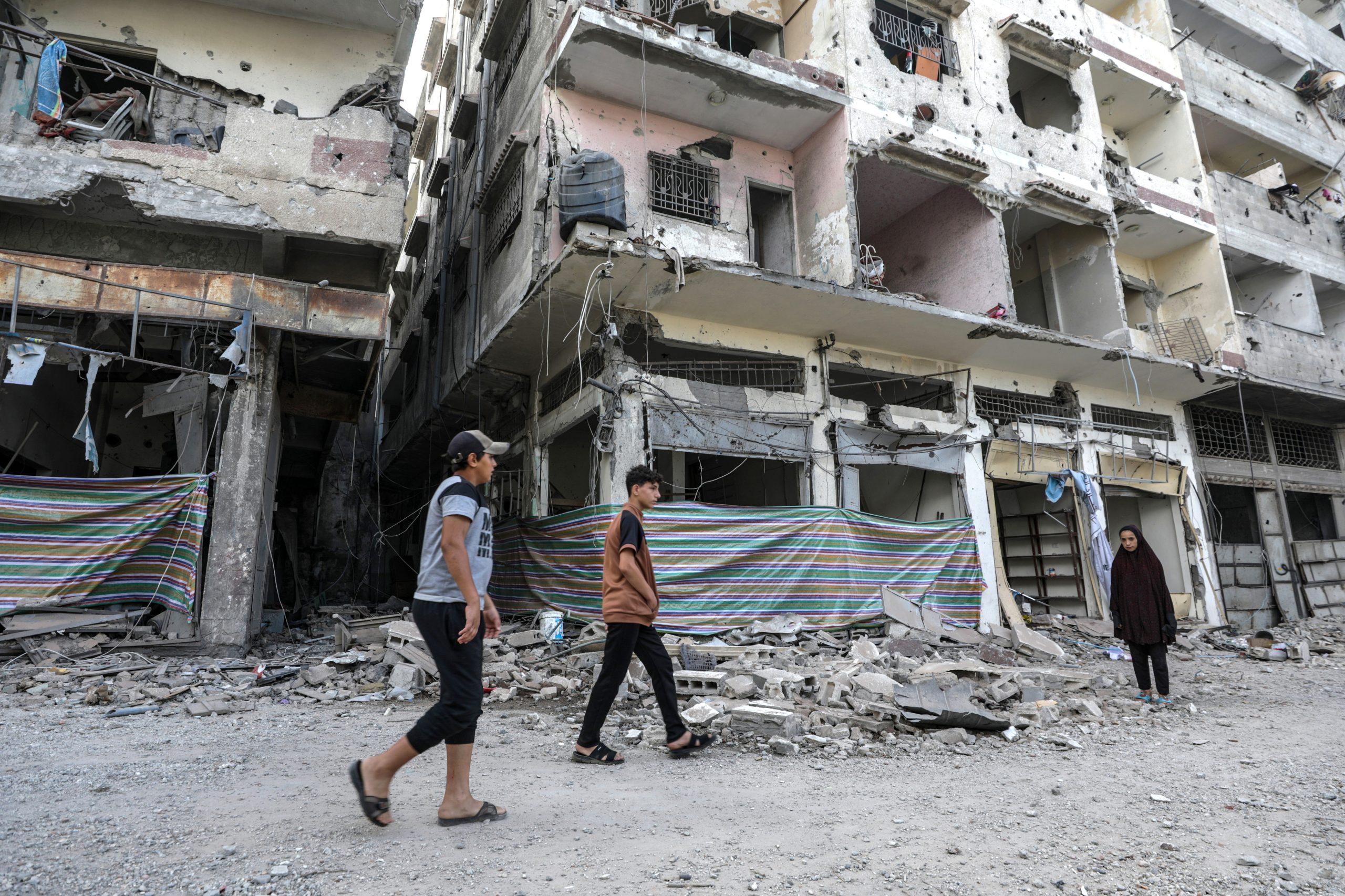 Comissão da ONU abre investigação a crimes de guerra de Hamas e forças israelitas
