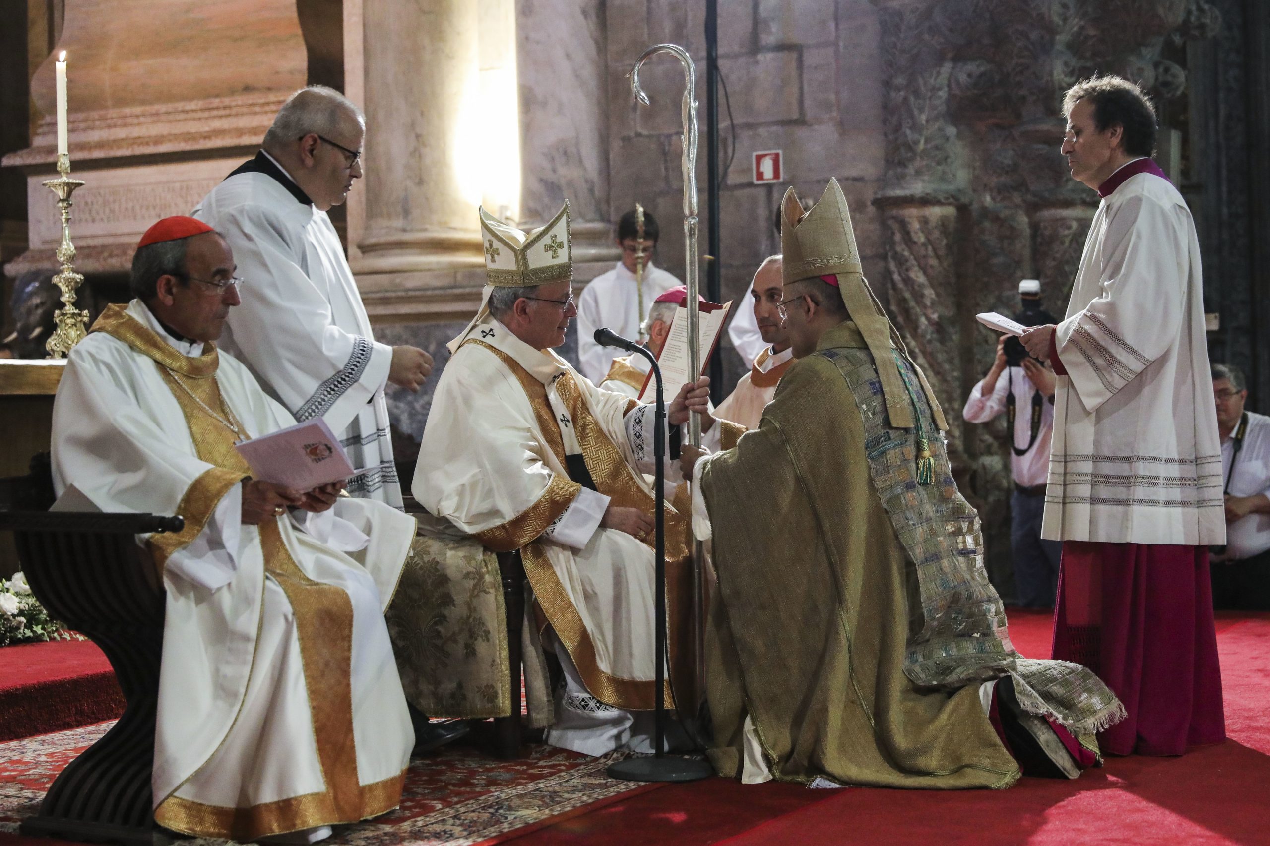 Os portugueses eleitores do futuro Papa que estão na linha reformista de Francisco