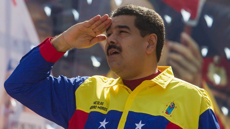 Nicolas Maduro, o presidente que tenta manter à tona uma Venezuela em emergência económica