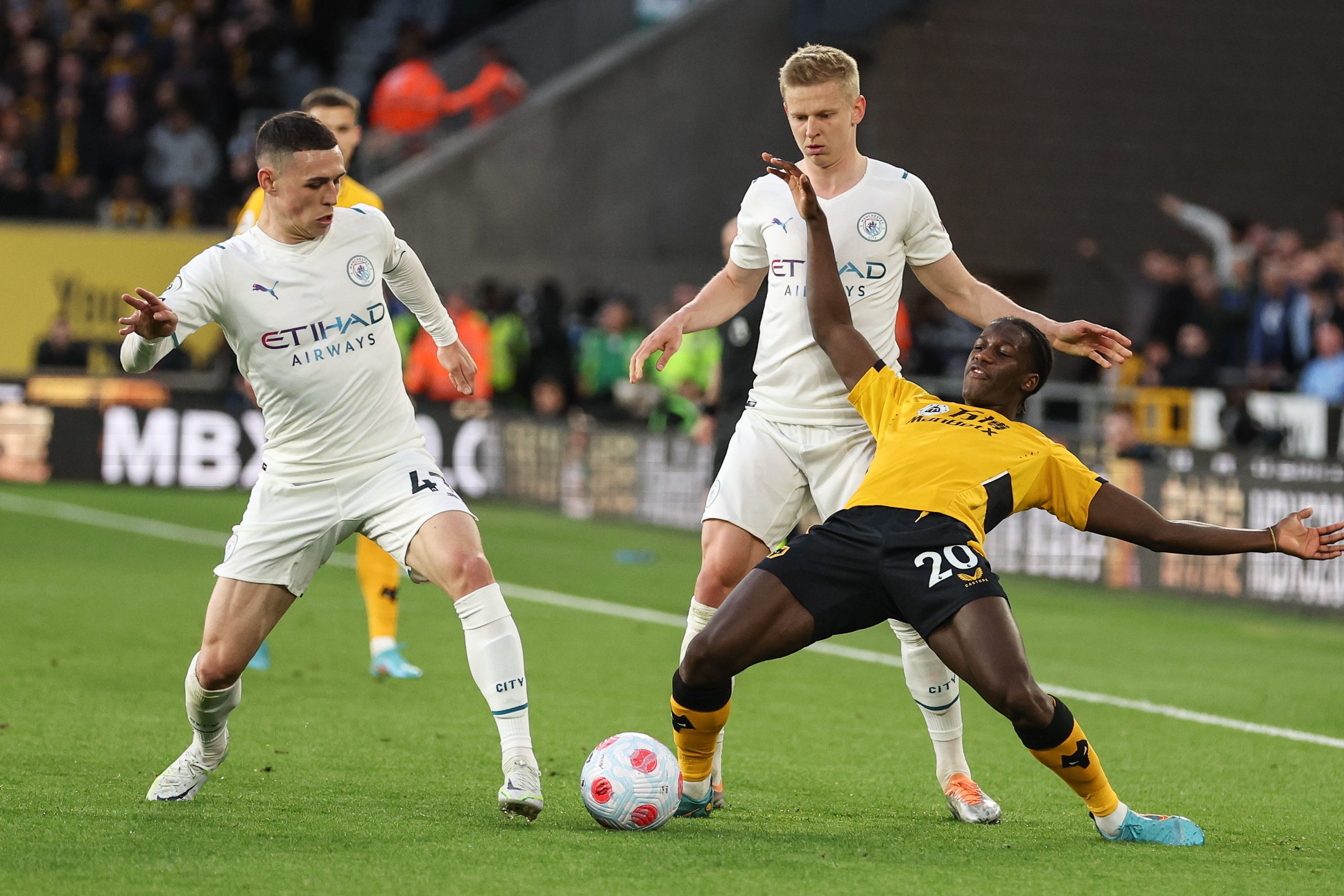 Chiquinho: Extremo português do Wolverhampton sofreu lesão grave num joelho durante um amigável