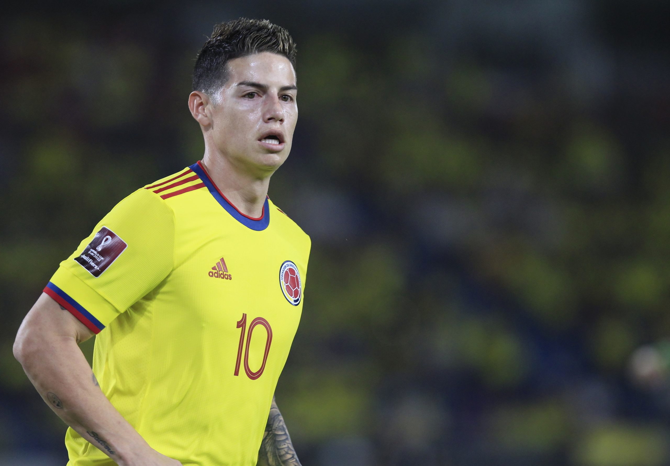 James Rodríguez e Olympiacos acordam rescisão de contrato