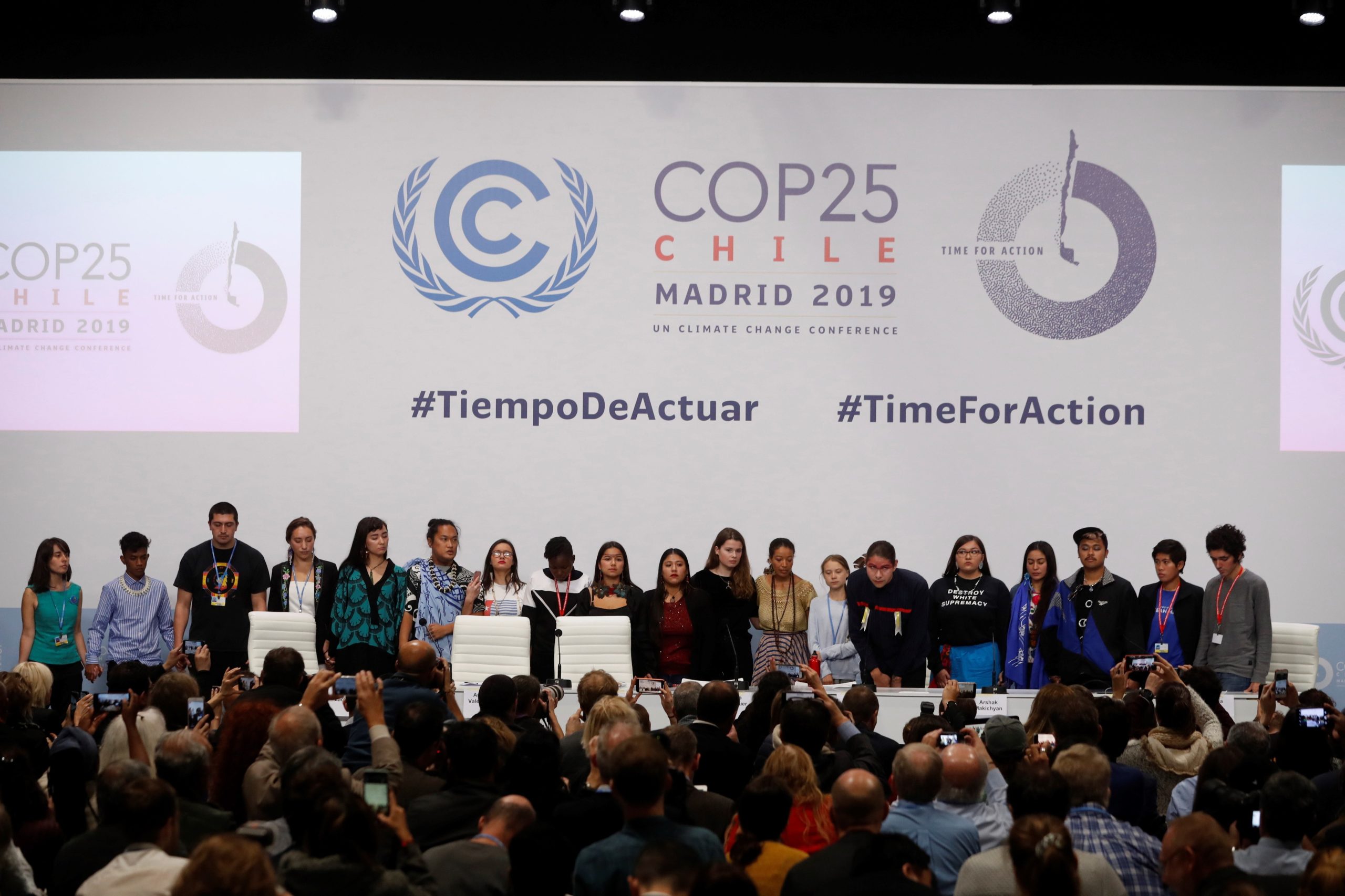 Jovens dão conferência de imprensa mas Greta Thunberg cede protagonismo