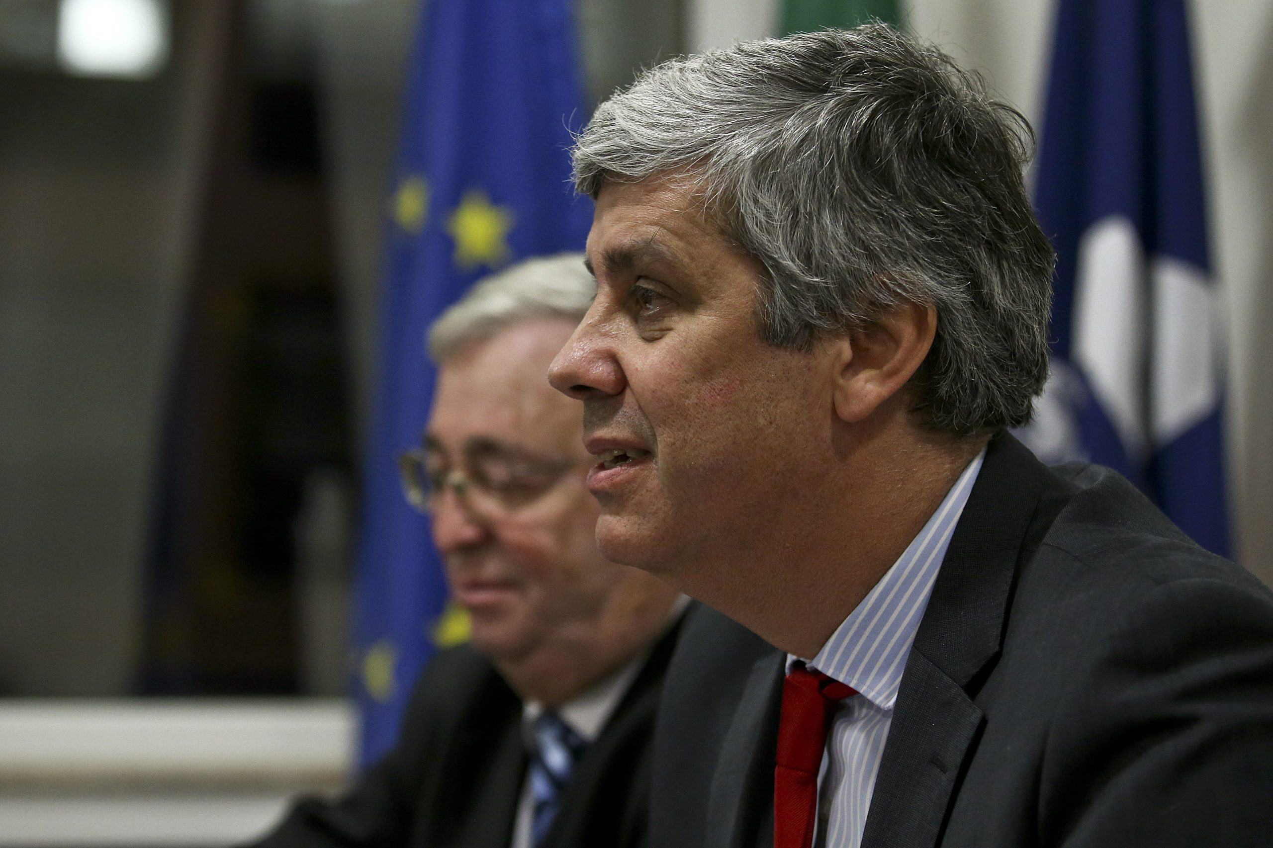 OE2016: Centeno garante défice “mais baixo da história da nossa democracia” em 2,1% do PIB