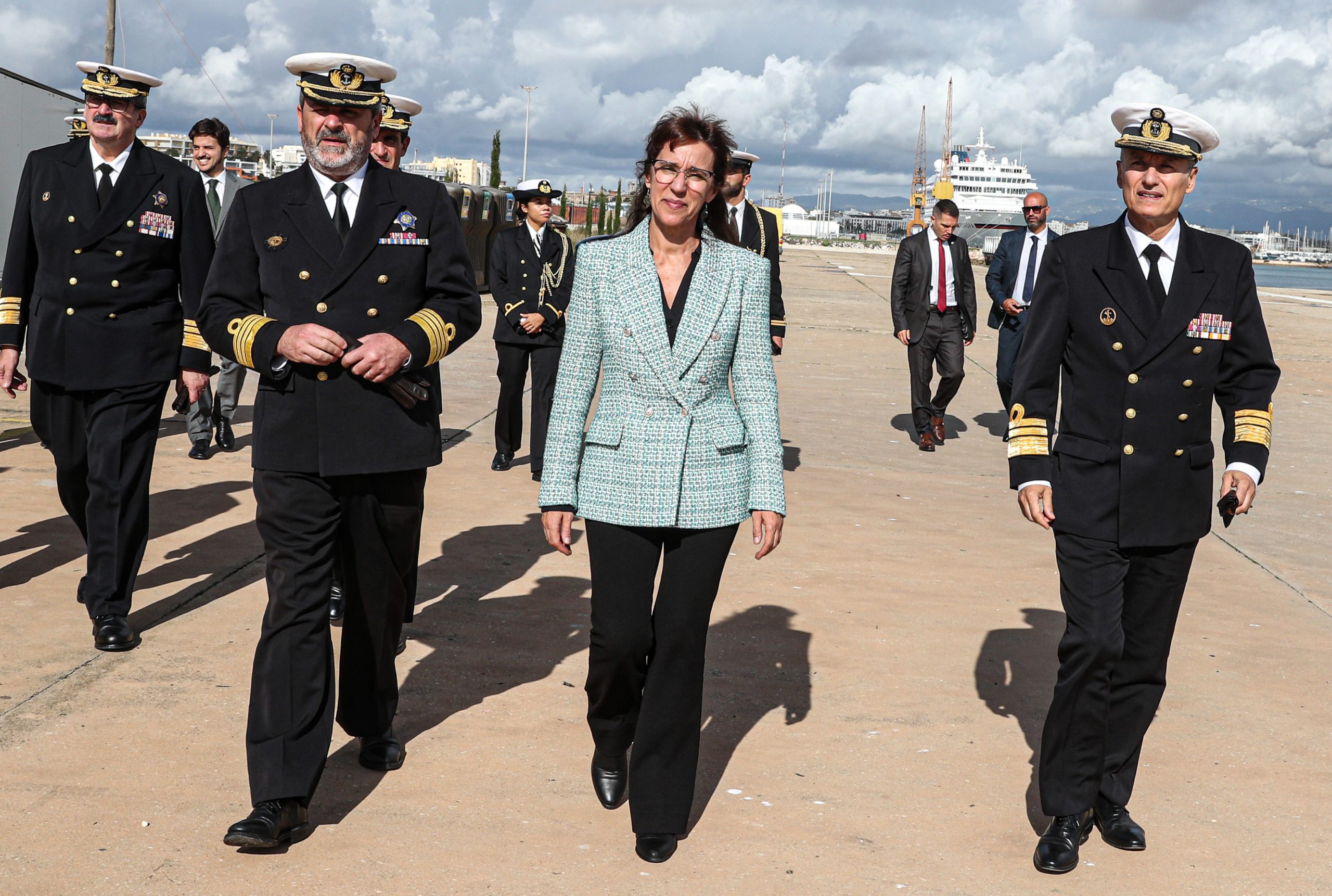 Ministra defende que construção de seis navios-patrulha oceânicos reforçará “capacidades nacionais”