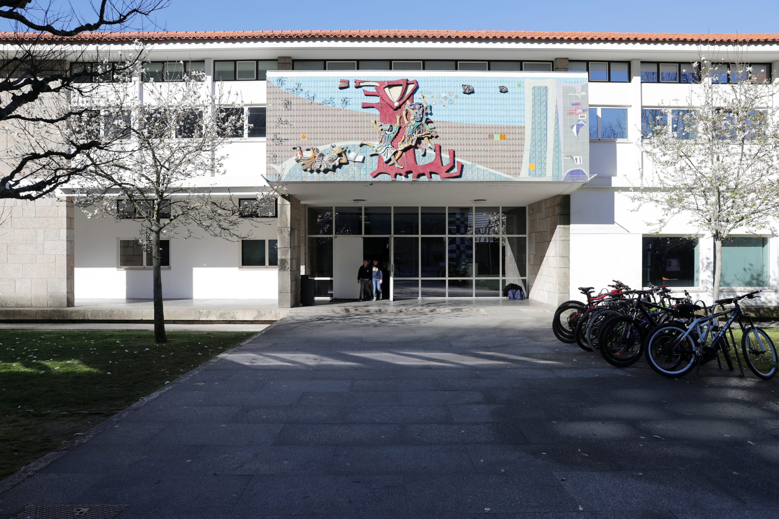 Exames/Secundário: Melhor escola pública aparece no 27.º lugar do ‘ranking’